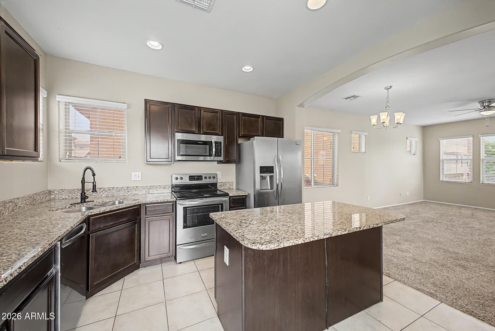 1940 N 77TH Drive, Phoenix, AZ 85035 — photo 10 of 32