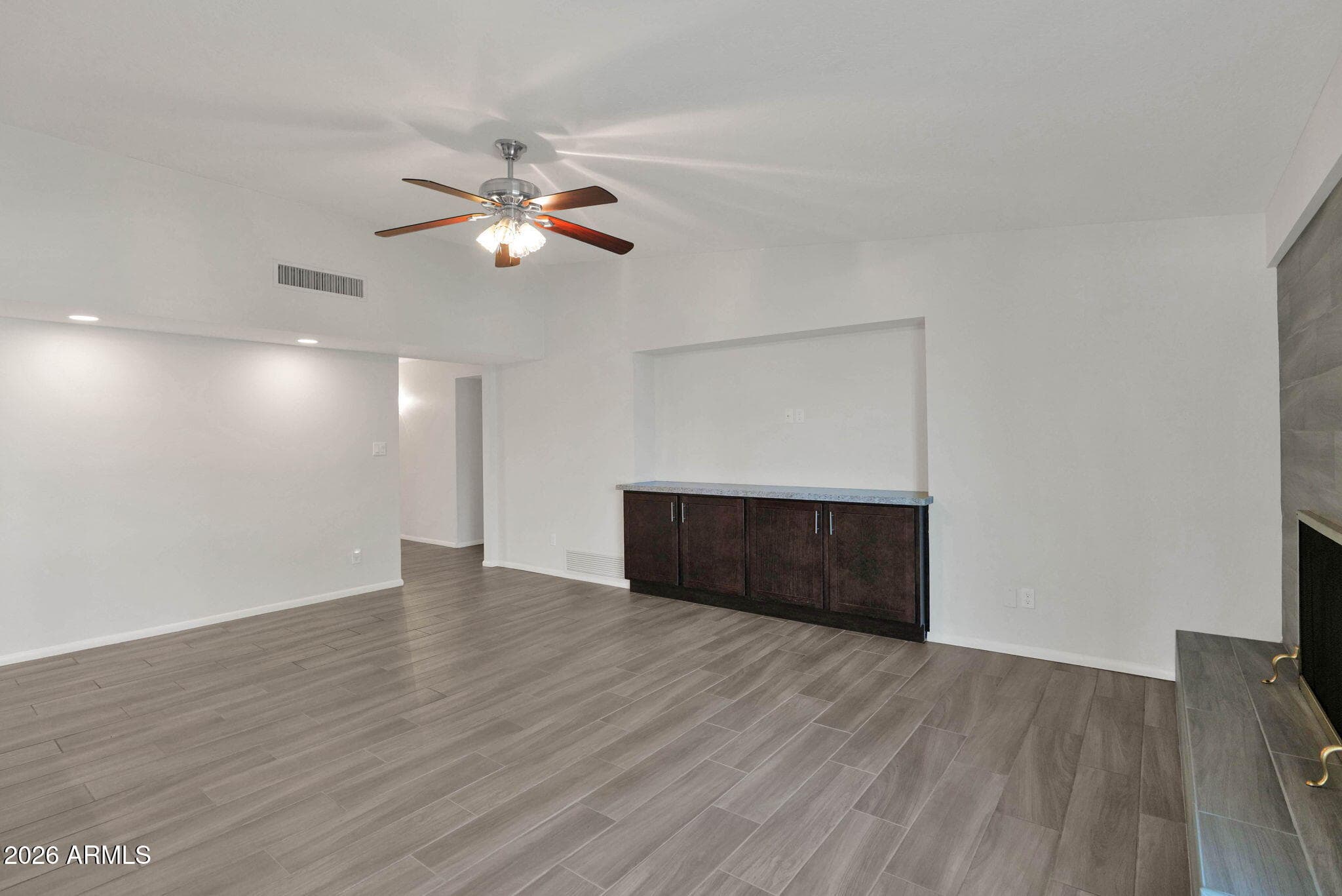 6125 N CENTRAL Avenue 14, Phoenix, AZ 85012 — photo 5 of 38