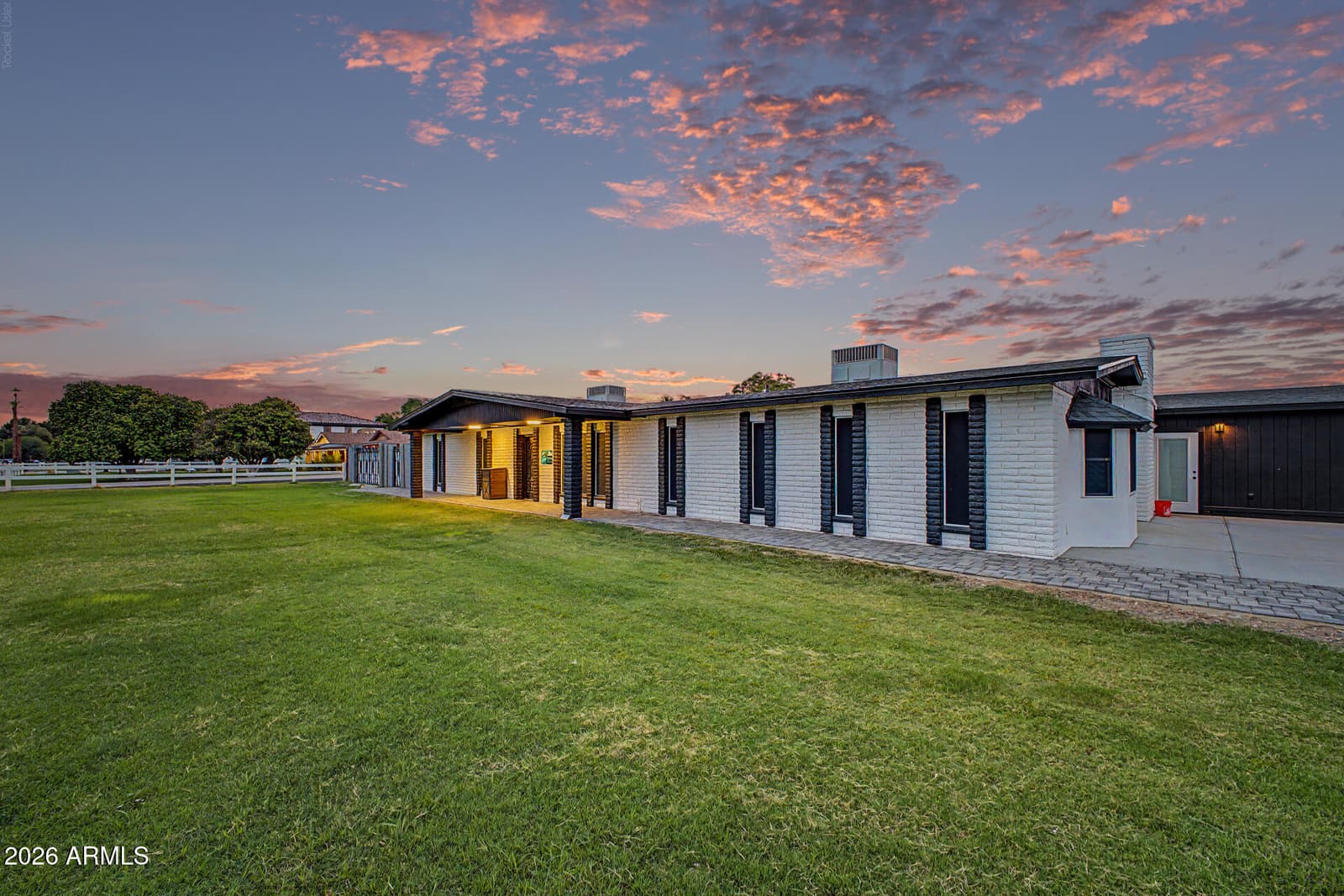 10302 W EARLL Drive, Avondale, AZ 85392 — photo 4 of 59