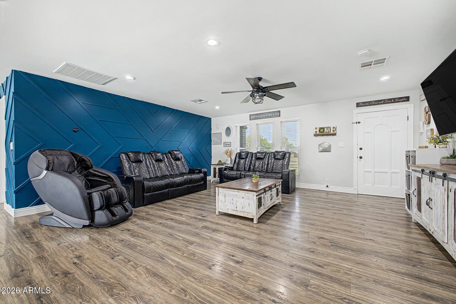 10302 W EARLL Drive, Avondale, AZ 85392 — photo 14 of 59