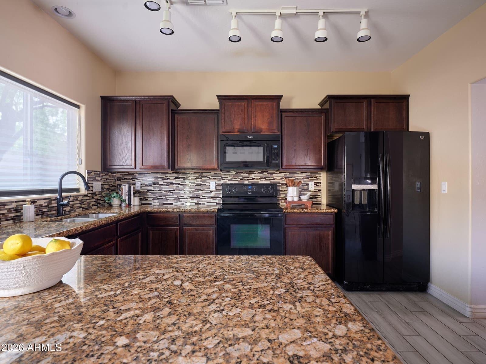 10225 W CAMELBACK Road 42, Phoenix, AZ 85037 — photo 7 of 21