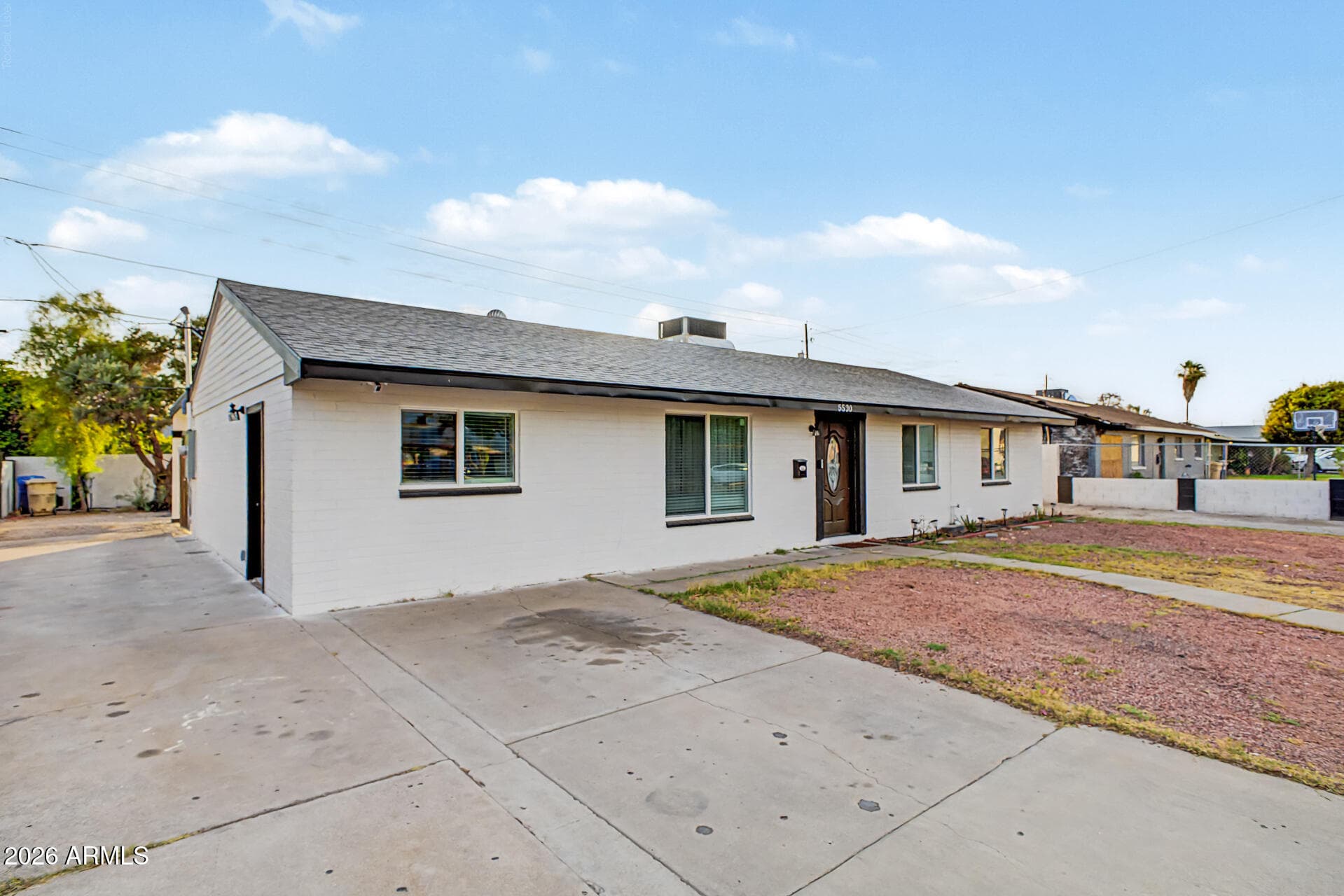 5530 N 61ST Avenue, Glendale, AZ 85301 — photo 5 of 41