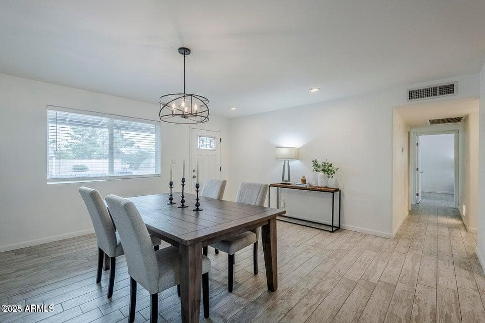 10844 N 37th Street, Phoenix, AZ 85028 — photo 7 of 59