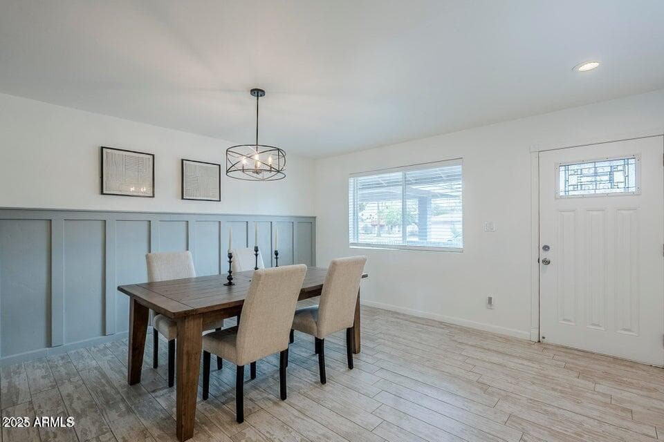 10844 N 37th Street, Phoenix, AZ 85028 — photo 8 of 59