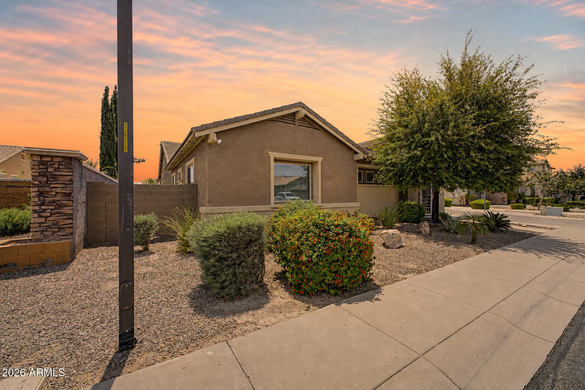 3163 E ORIOLE Drive, Gilbert, AZ 85297 — photo 2 of 41
