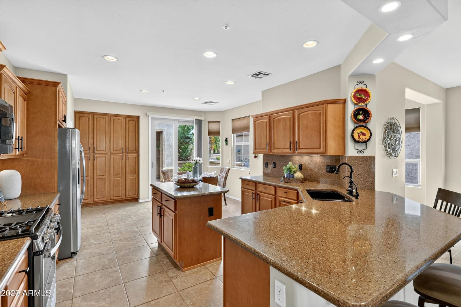 13055 W Redbird Road W, Peoria, AZ 85383 — photo 13 of 109
