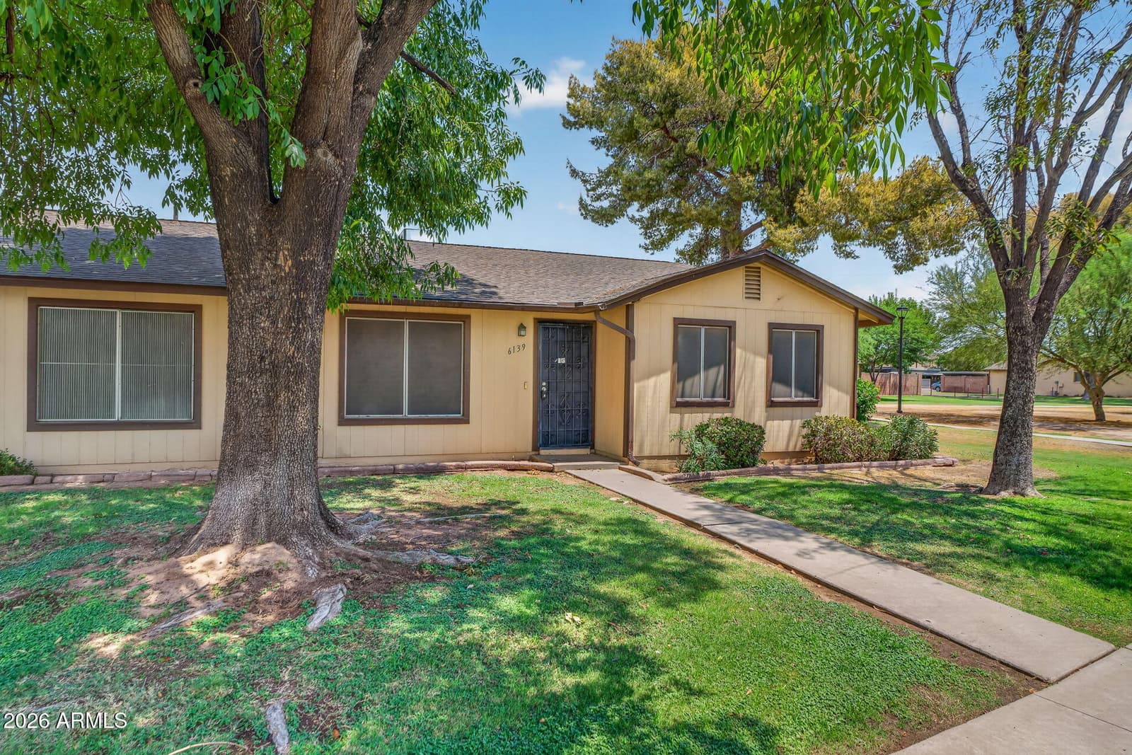 6139 N 31ST Avenue, Phoenix, AZ 85017 — photo 2 of 40