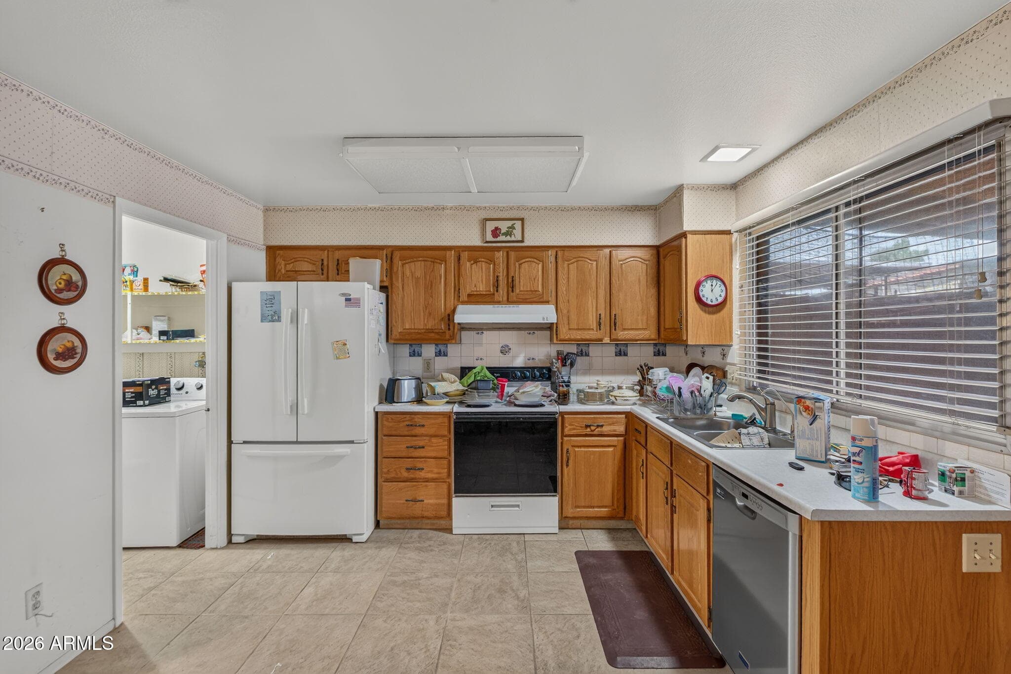 6139 N 31ST Avenue, Phoenix, AZ 85017 — photo 15 of 40