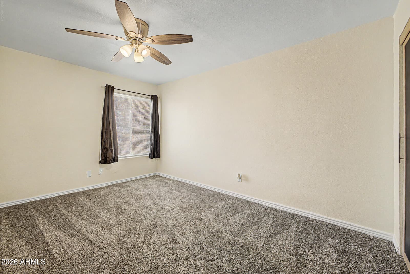 3840 N 43RD Avenue 31, Phoenix, AZ 85031 — photo 19 of 29