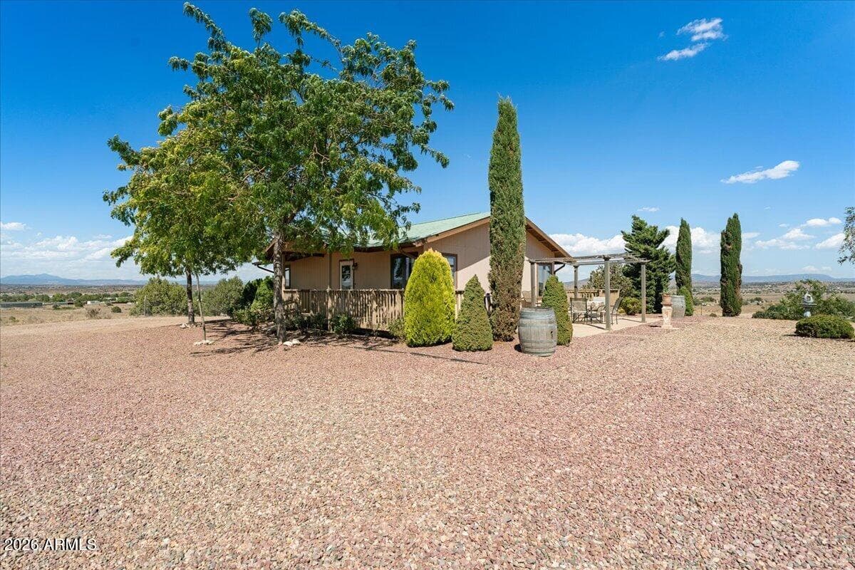 974 N GRANDVIEW, Paulden, AZ 86334 — photo 3 of 32