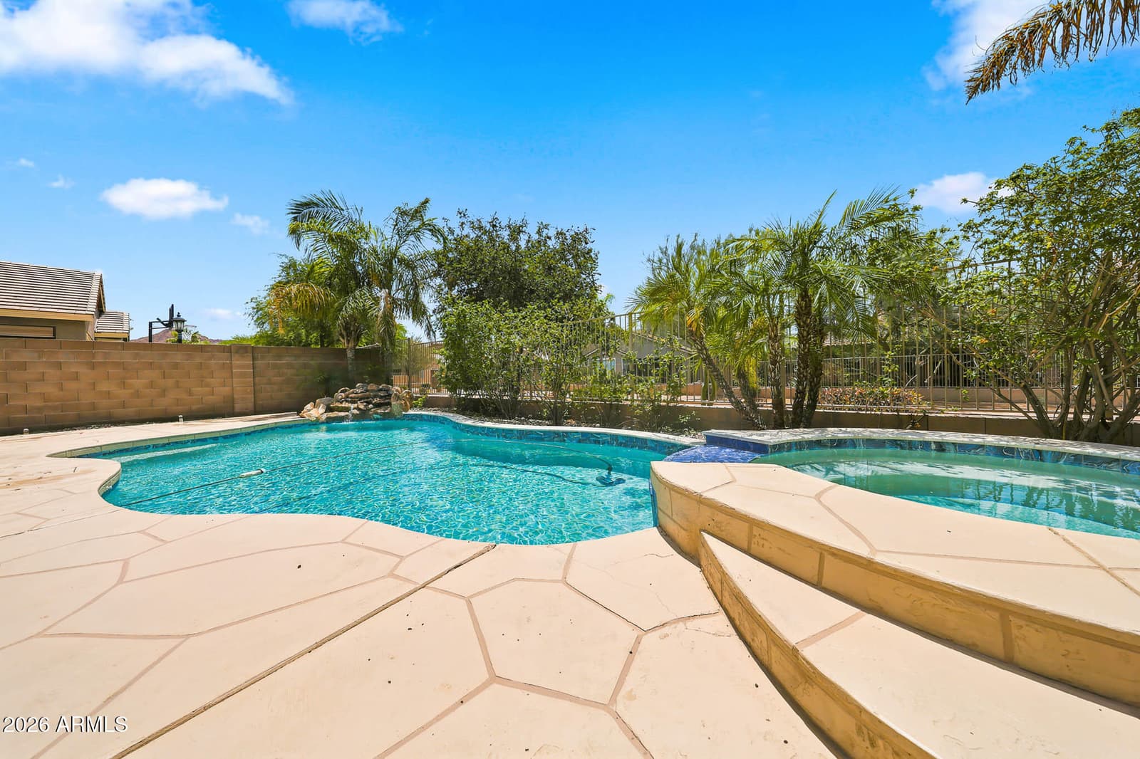 3037 W GRAN PARADISO Drive, Phoenix, AZ 85086 — photo 43 of 58