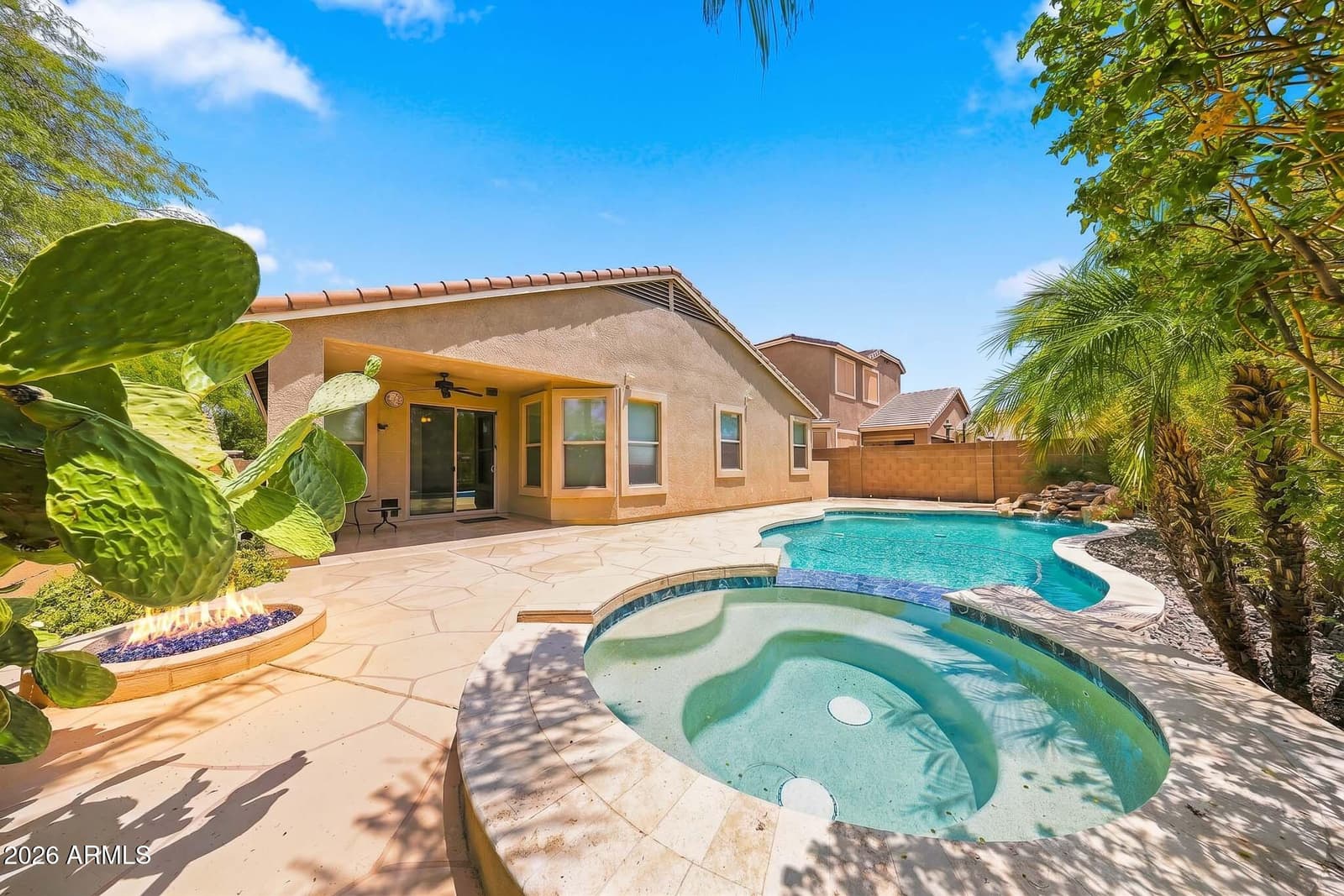3037 W GRAN PARADISO Drive, Phoenix, AZ 85086 — photo 9 of 58
