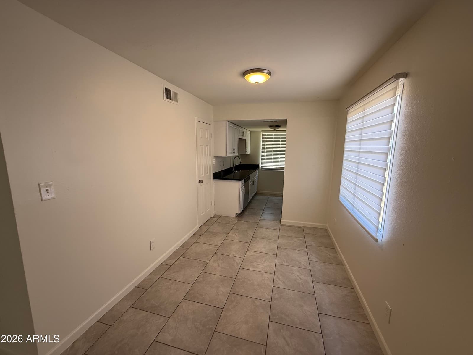 8450 N 34TH Drive, Phoenix, AZ 85051 — photo 8 of 9