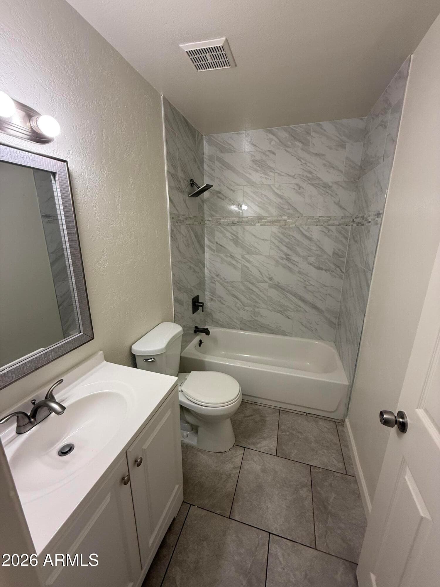 8450 N 34TH Drive, Phoenix, AZ 85051 — photo 7 of 9