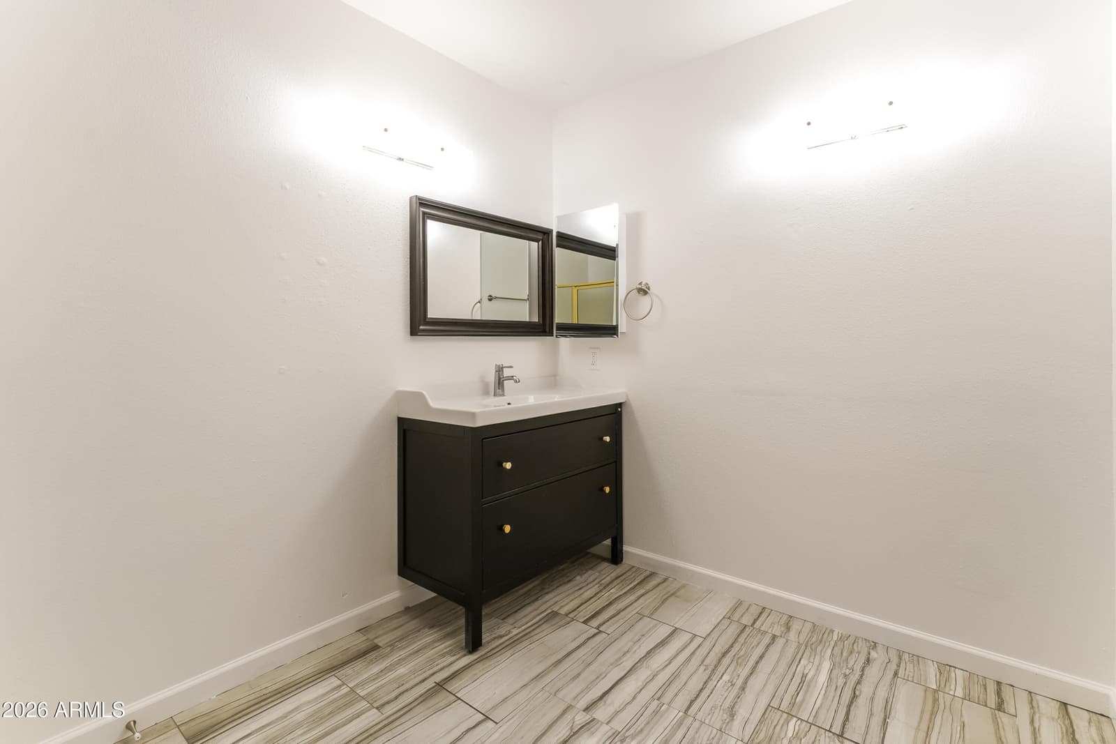 9641 N 41ST Drive, Phoenix, AZ 85051 — photo 11 of 15