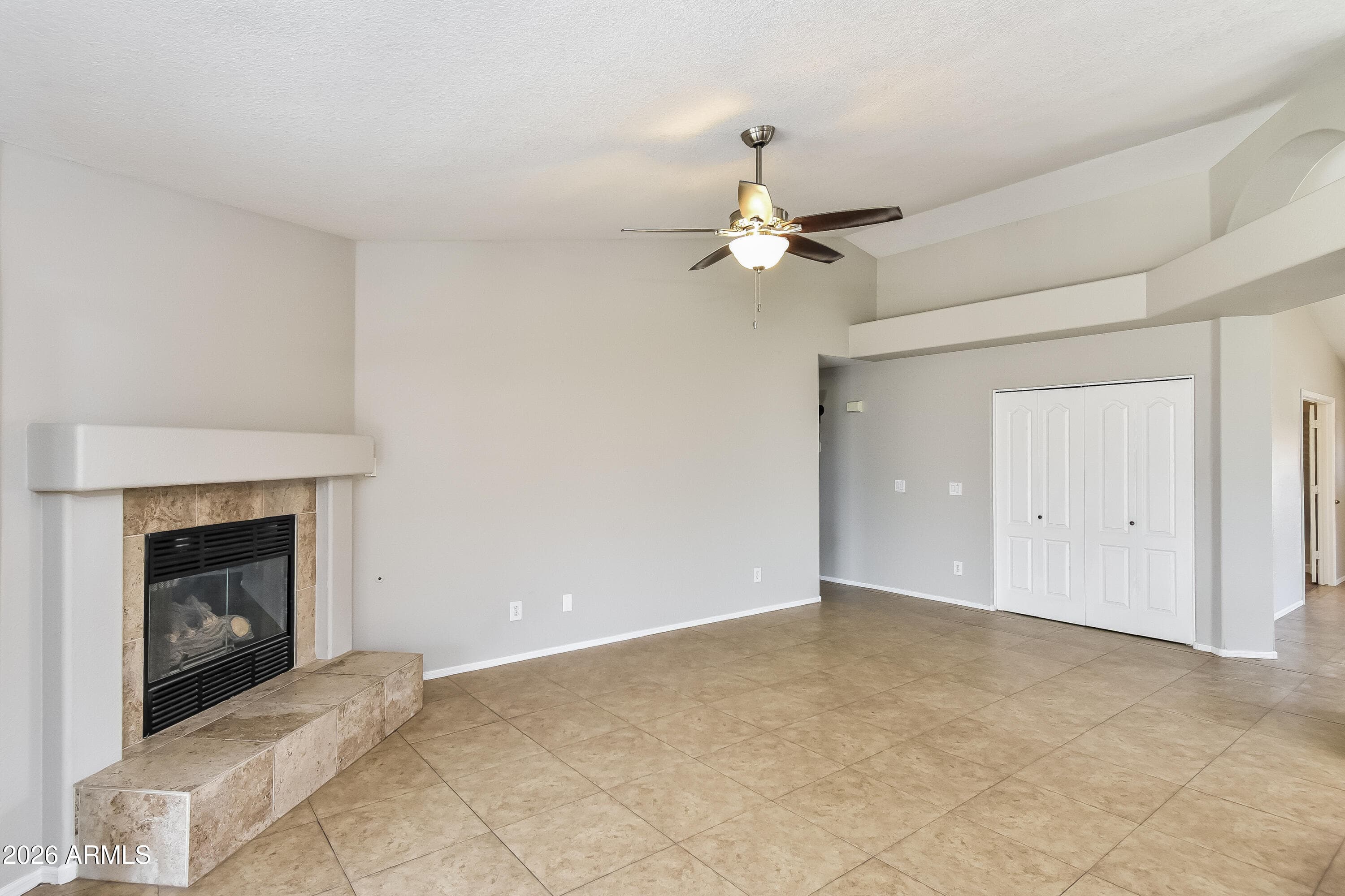12735 W EDGEMONT Avenue, Avondale, AZ 85392 — photo 7 of 19