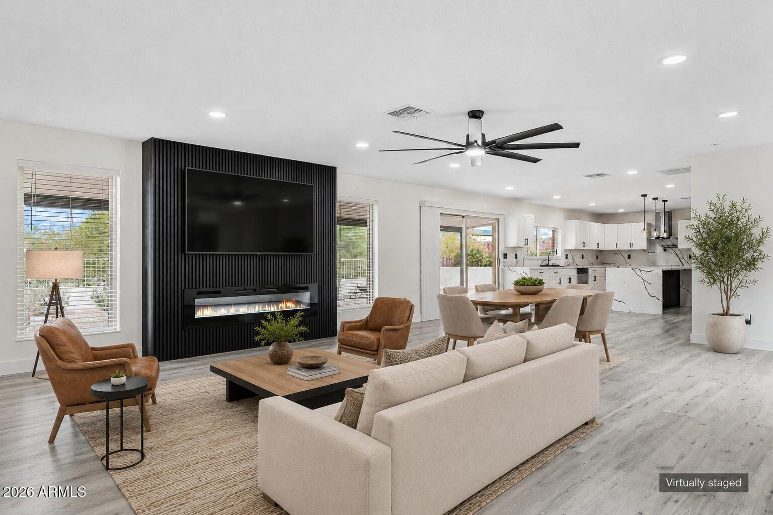9402 N 18TH Street N, Phoenix, AZ 85020 — photo 5 of 65