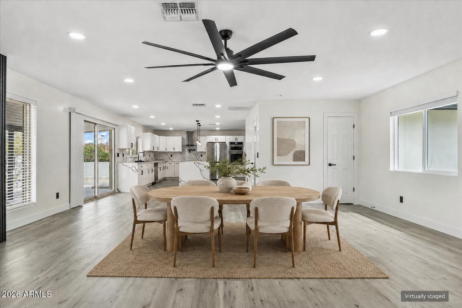 9402 N 18TH Street N, Phoenix, AZ 85020 — photo 8 of 65