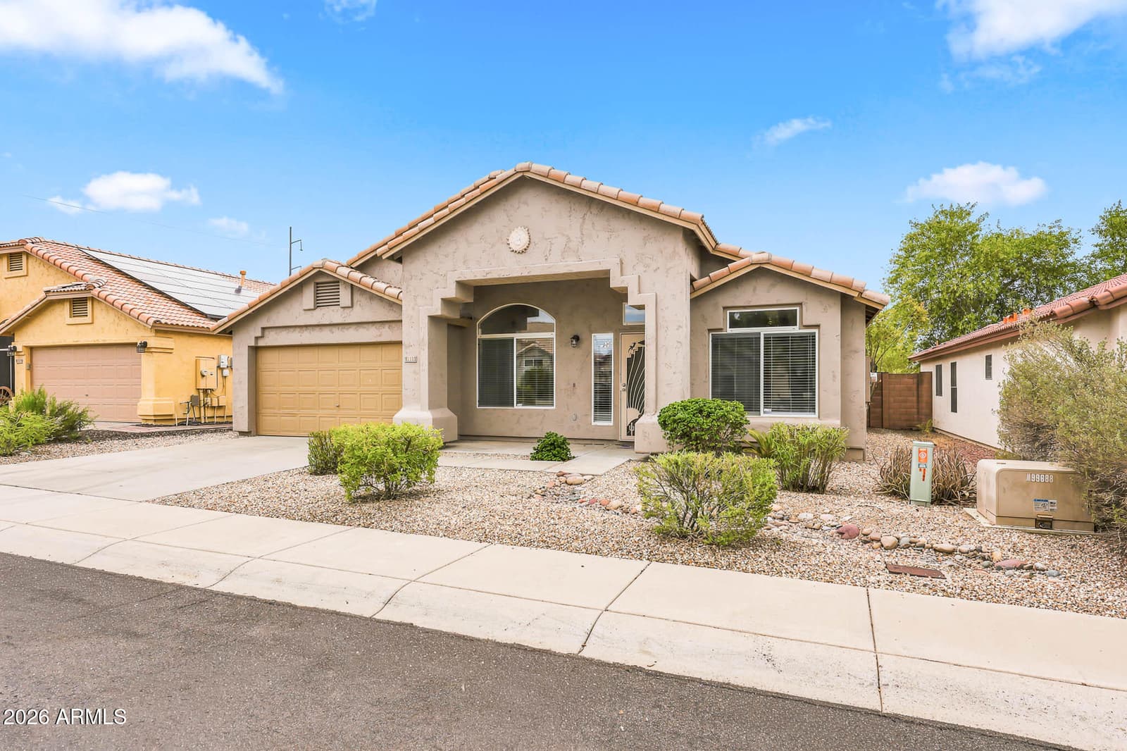 1109 E MONTOYA Lane, Phoenix, AZ 85024 — photo 1 of 48