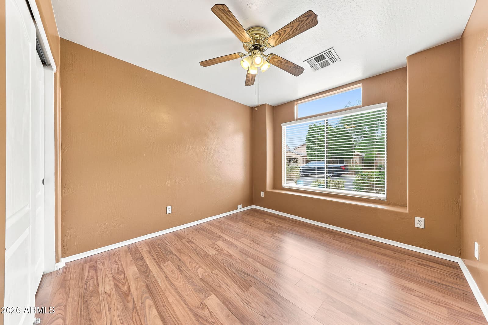 1109 E MONTOYA Lane, Phoenix, AZ 85024 — photo 24 of 48