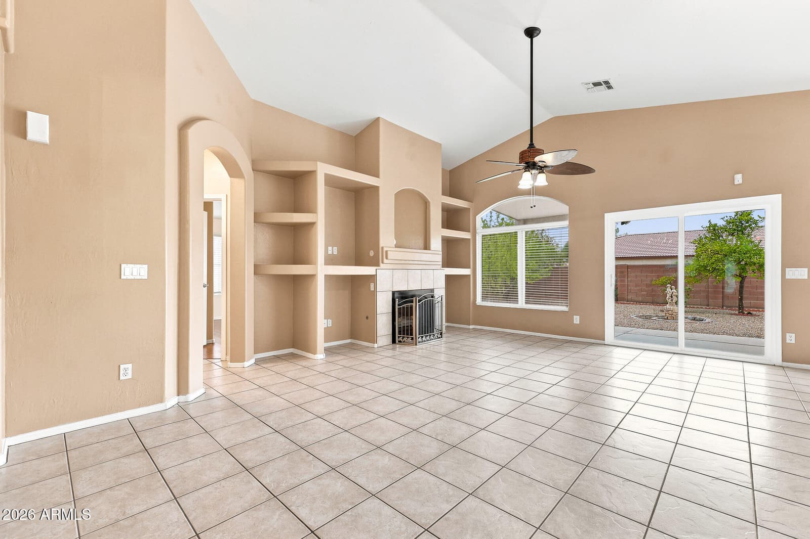 1109 E MONTOYA Lane, Phoenix, AZ 85024 — photo 18 of 48