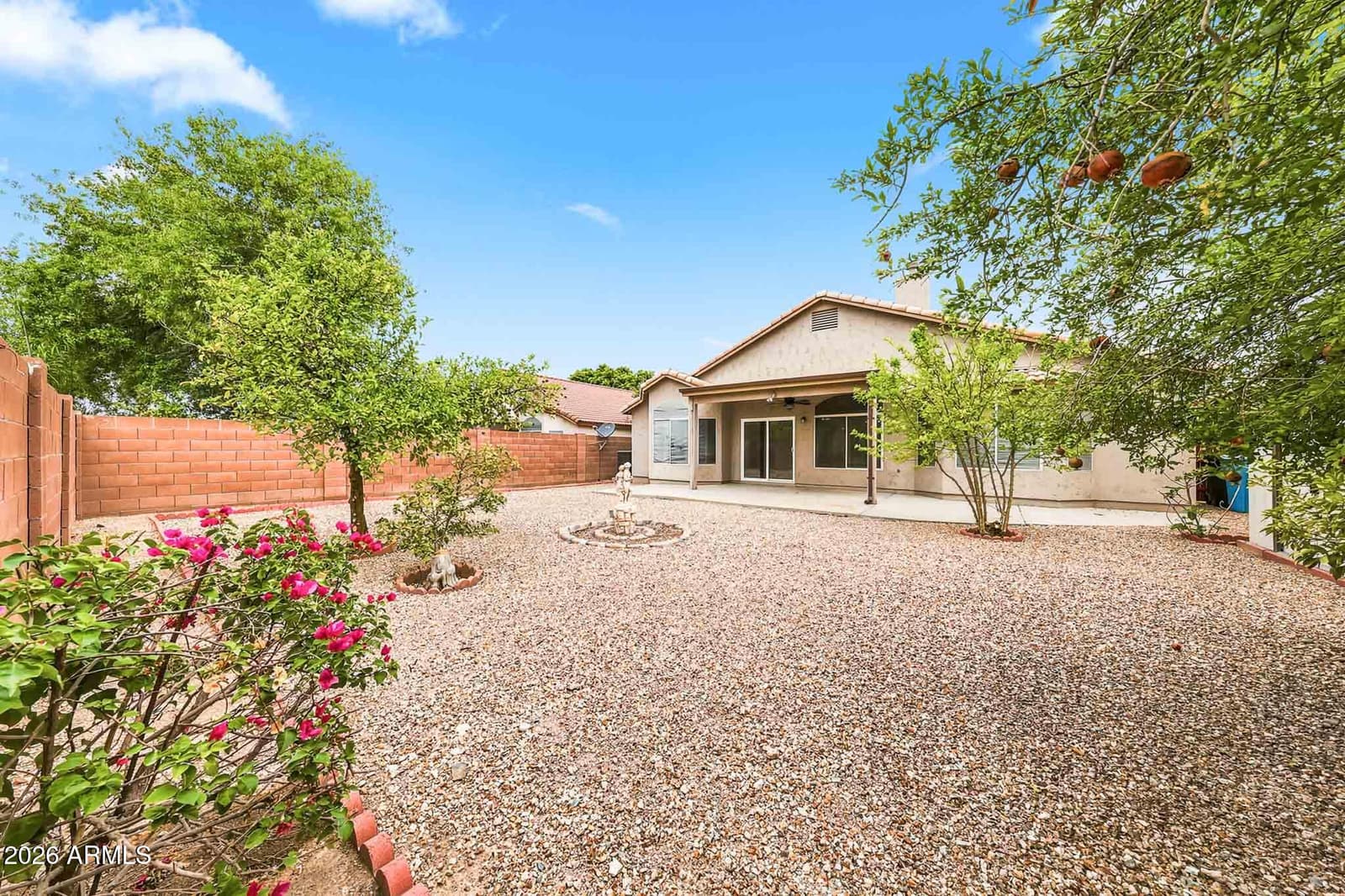 1109 E MONTOYA Lane, Phoenix, AZ 85024 — photo 44 of 48