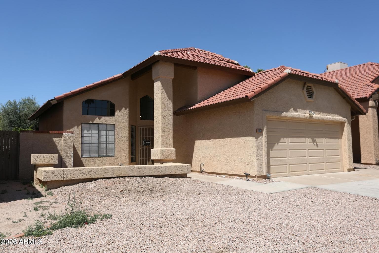 924 E MANOR Drive, Chandler, AZ 85225 — photo 2 of 35