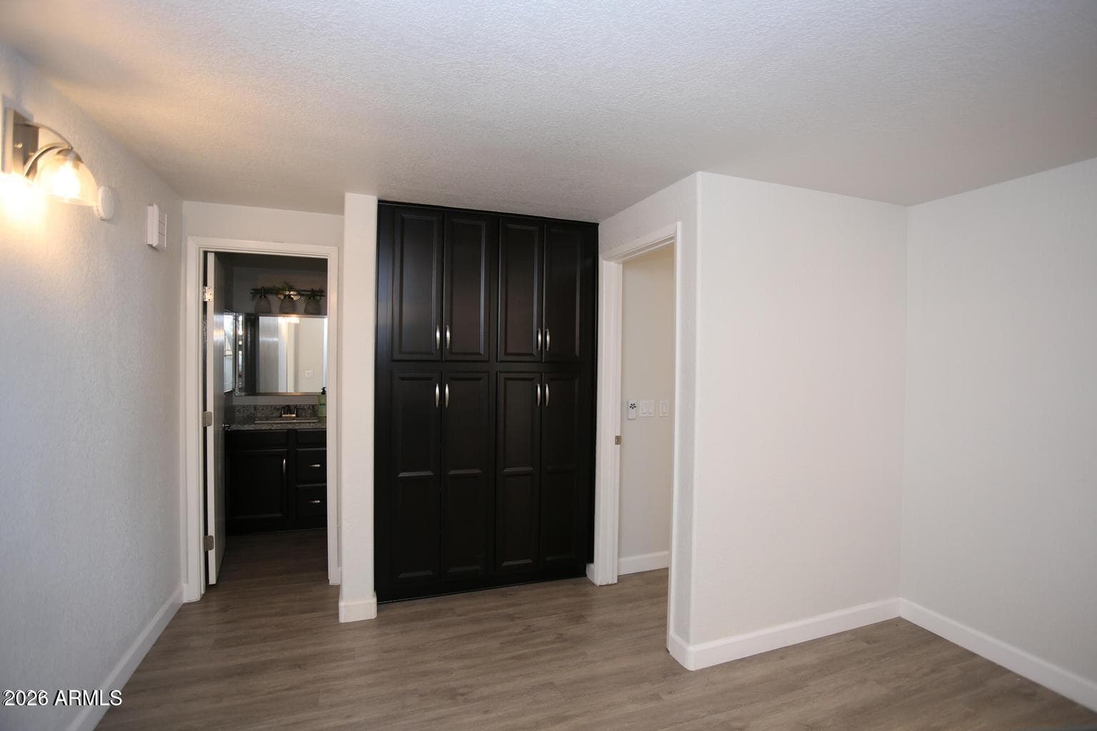 924 E MANOR Drive, Chandler, AZ 85225 — photo 12 of 35