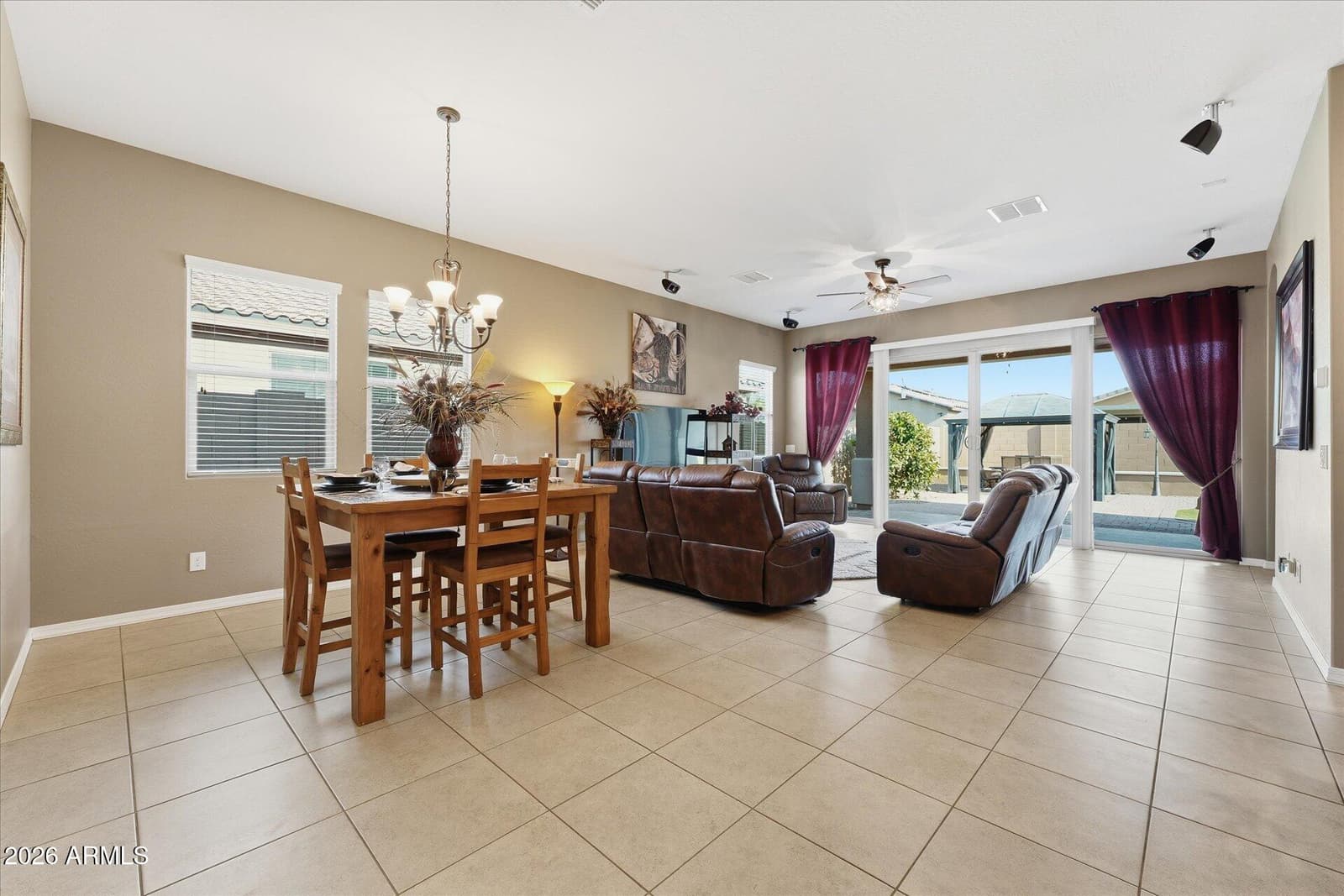 129 W WHITE OAK Avenue, Queen Creek, AZ 85140 — photo 5 of 61