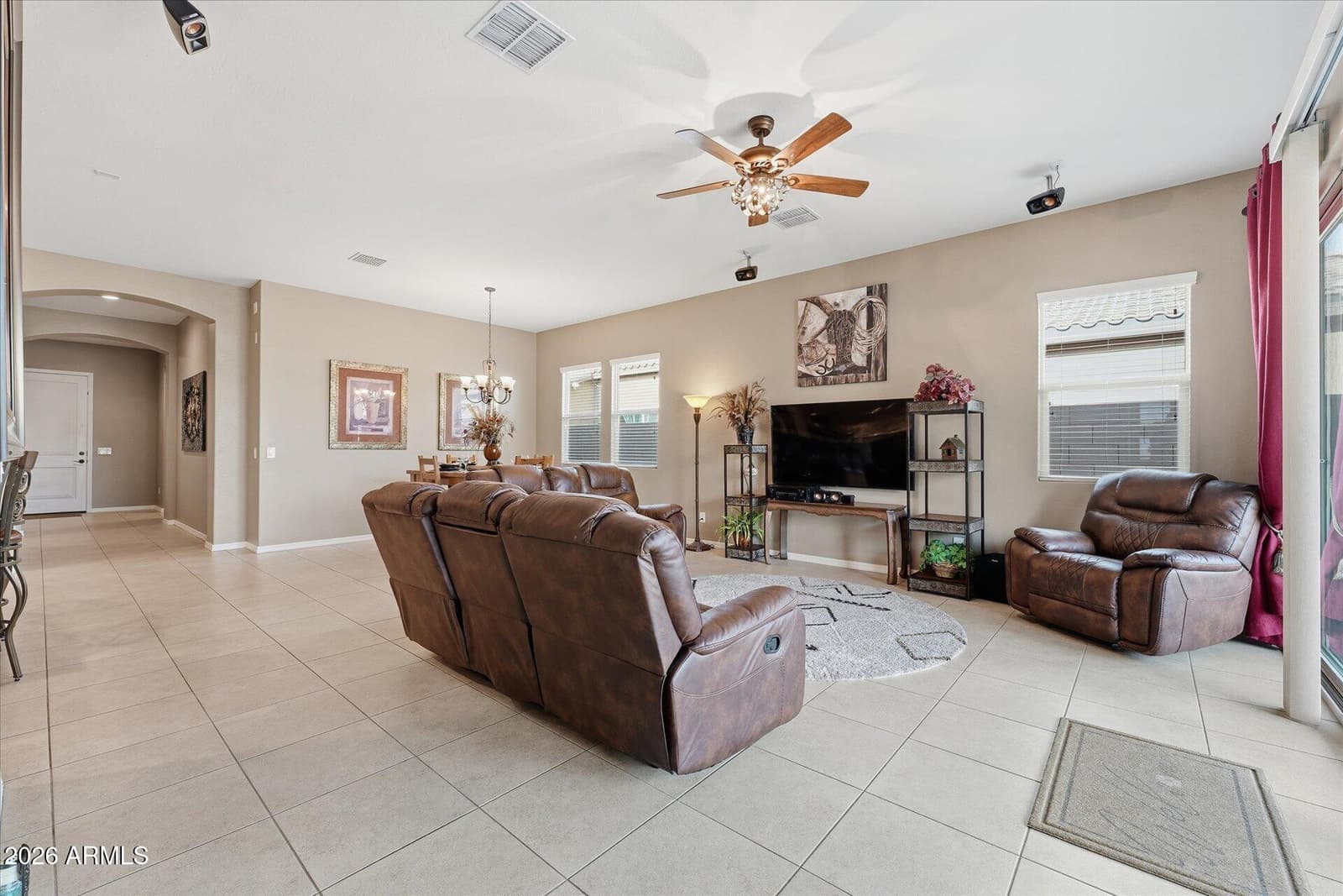 129 W WHITE OAK Avenue, Queen Creek, AZ 85140 — photo 6 of 61
