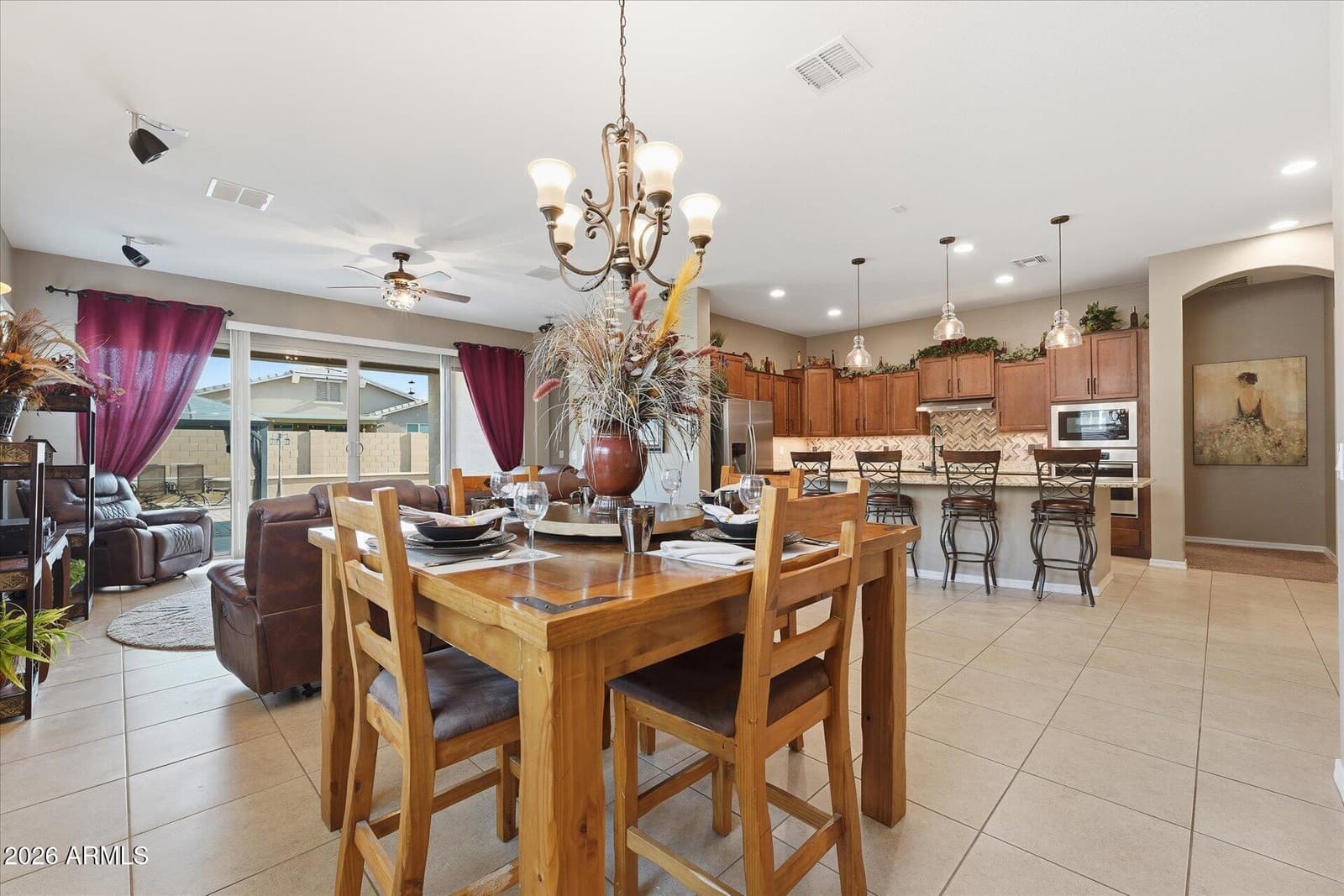 129 W WHITE OAK Avenue, Queen Creek, AZ 85140 — photo 10 of 61