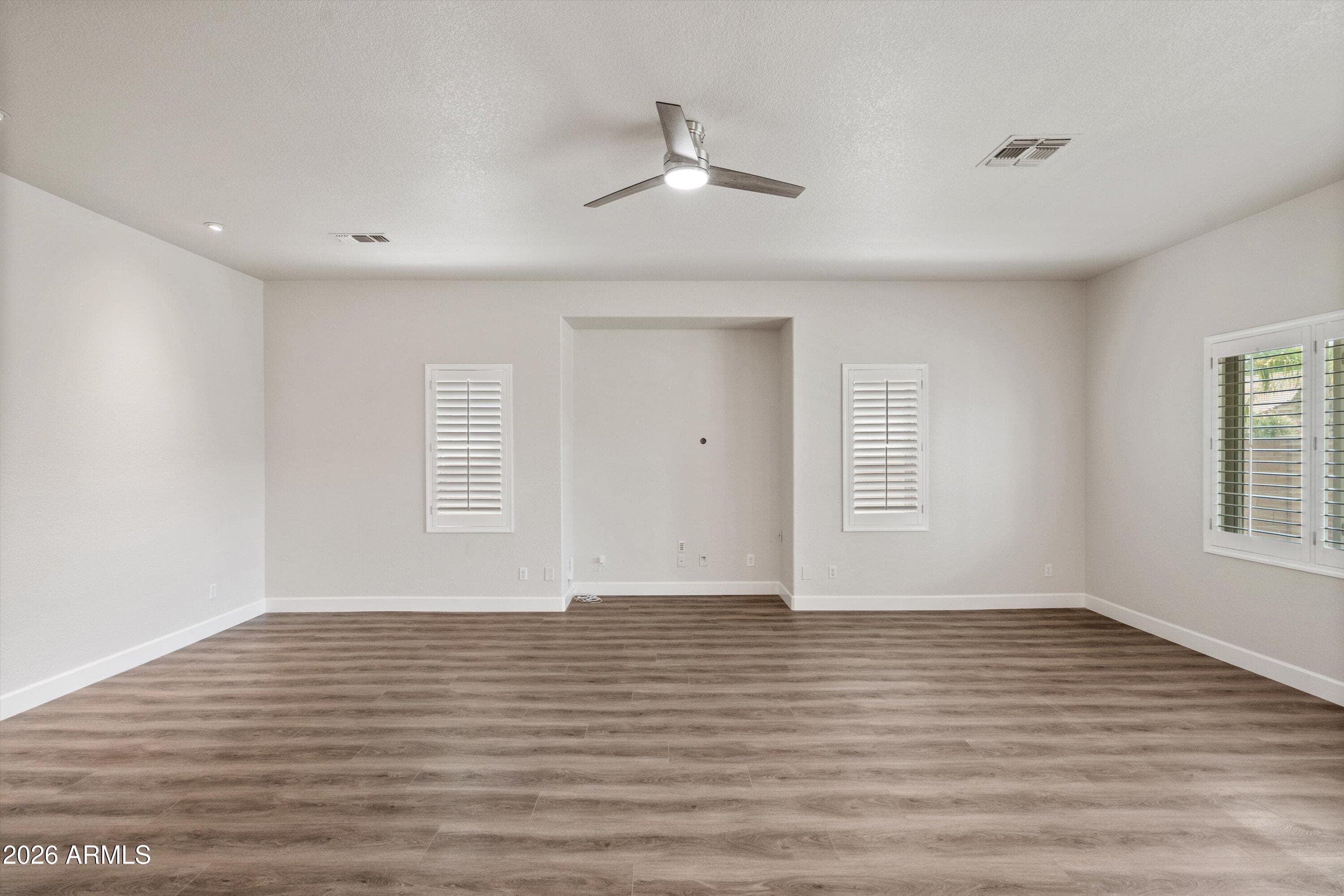 8517 E NEVILLE Avenue, Mesa, AZ 85209 — photo 4 of 30