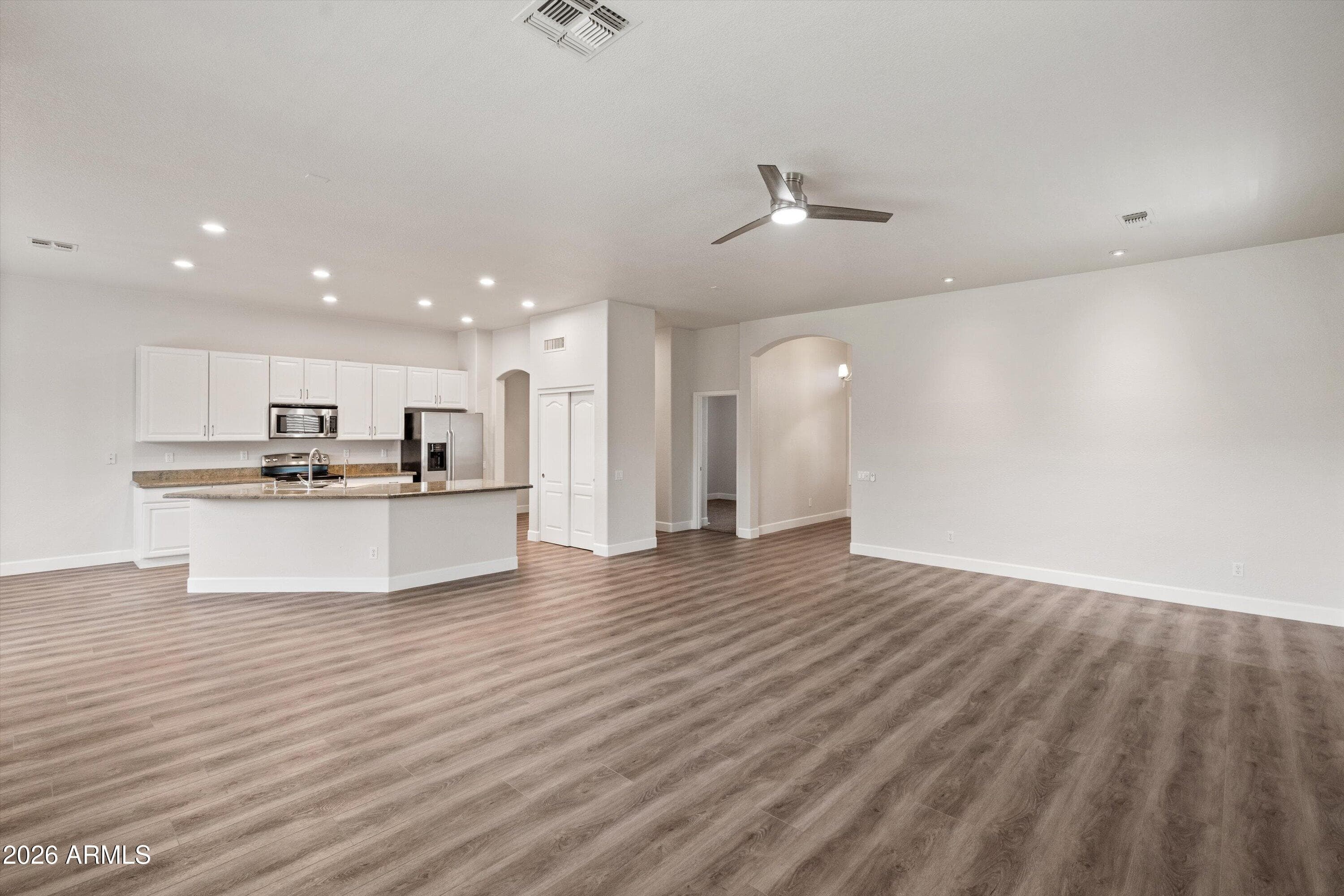 8517 E NEVILLE Avenue, Mesa, AZ 85209 — photo 5 of 30