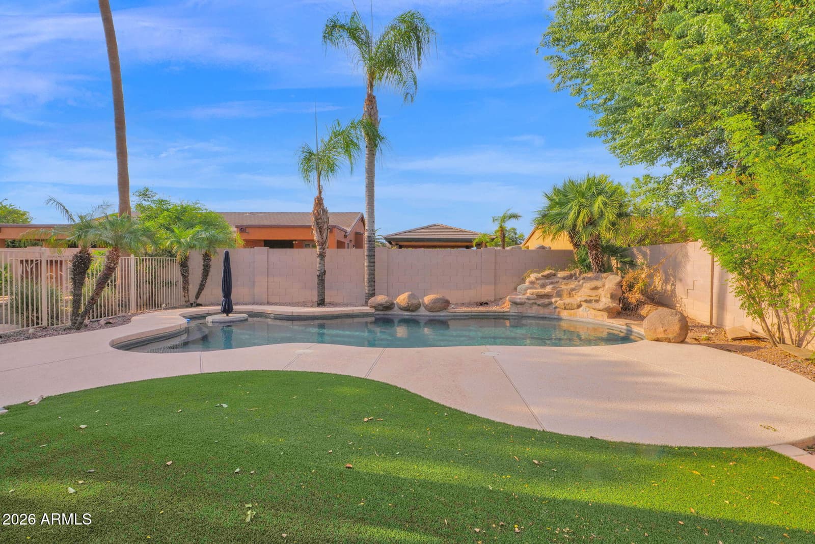 1122 E LONGHORN Place, Chandler, AZ 85286 — photo 32 of 38