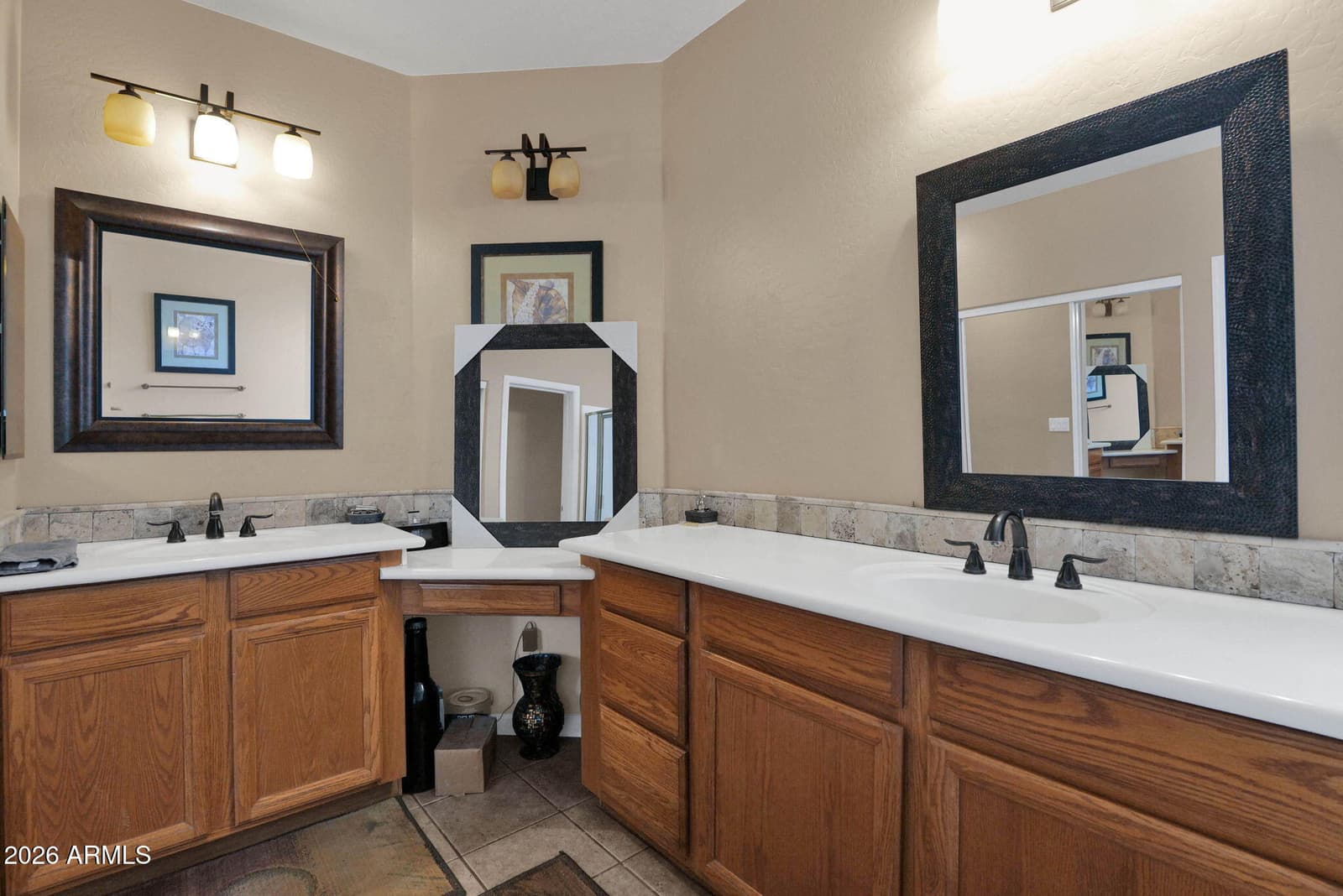 1122 E LONGHORN Place, Chandler, AZ 85286 — photo 17 of 38
