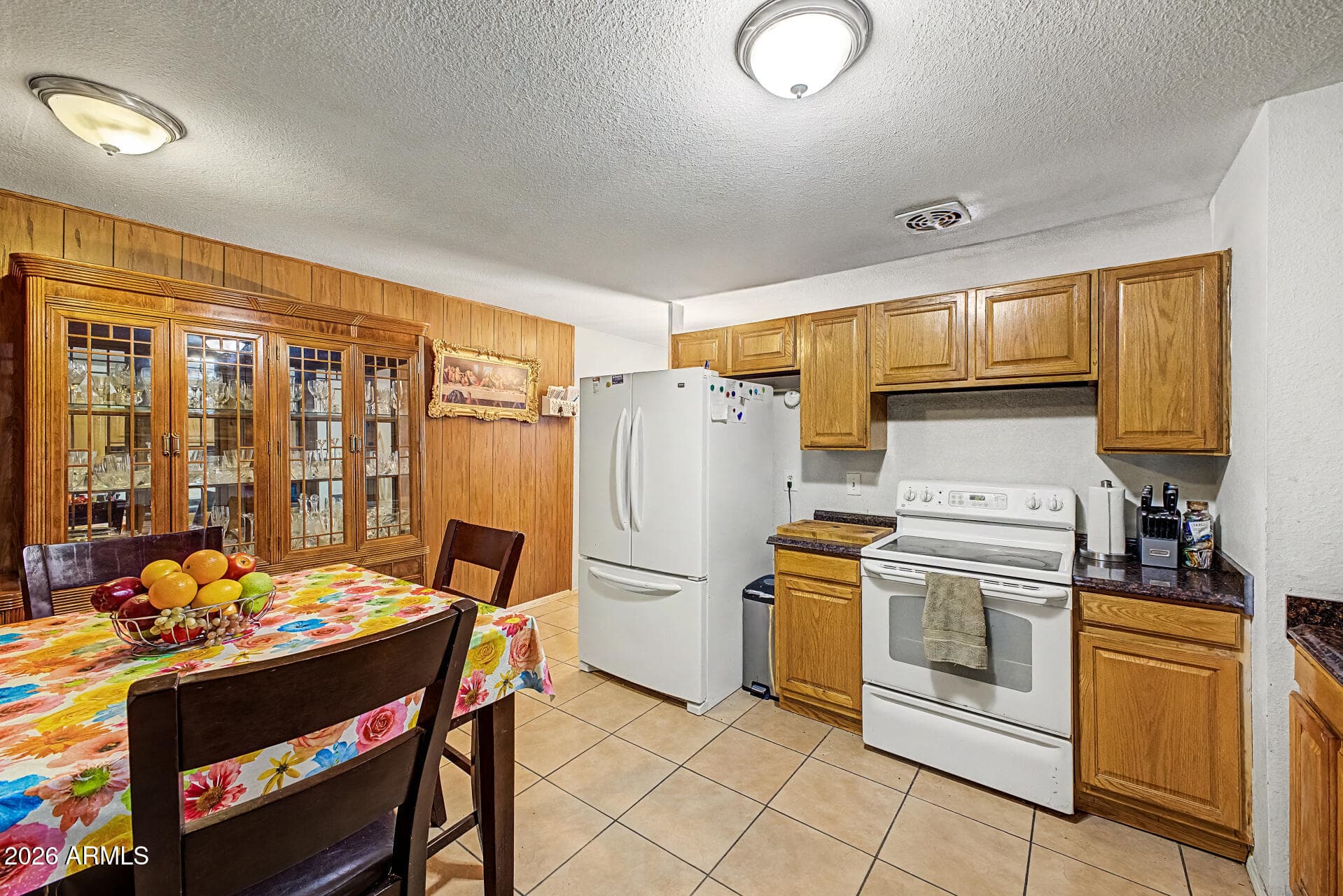 5234 S 44TH Place, Phoenix, AZ 85040 — photo 5 of 31