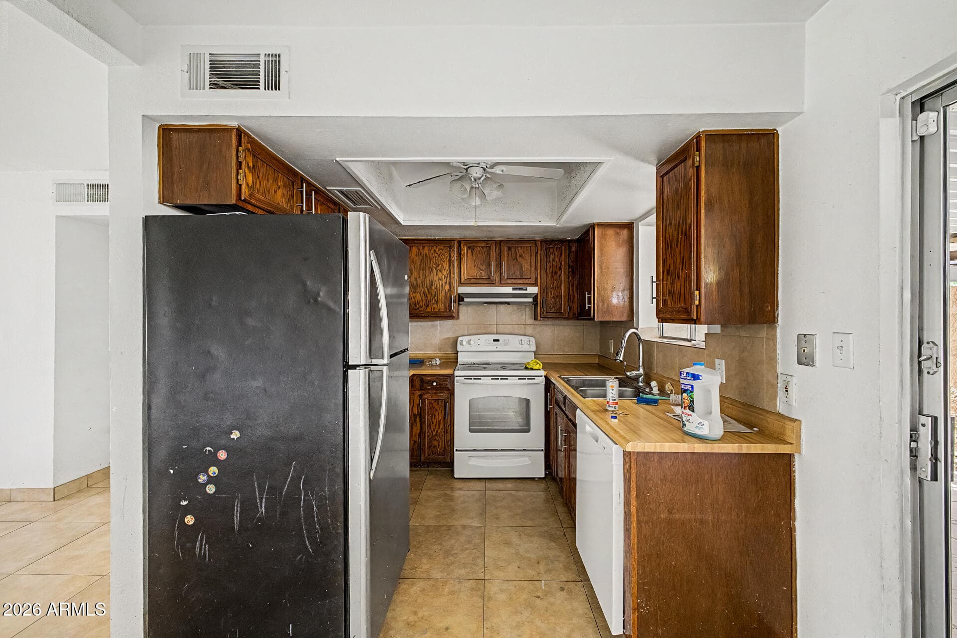 17227 N 16TH Drive 12, Phoenix, AZ 85023 — photo 5 of 25