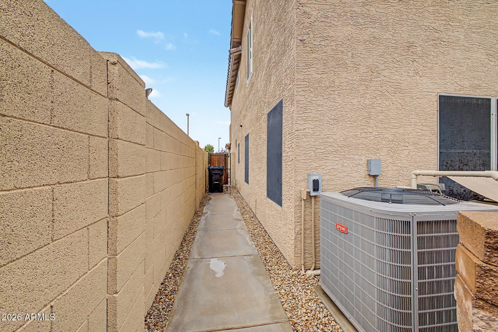 1071 S HONEYSUCKLE Lane, Gilbert, AZ 85296 — photo 36 of 37