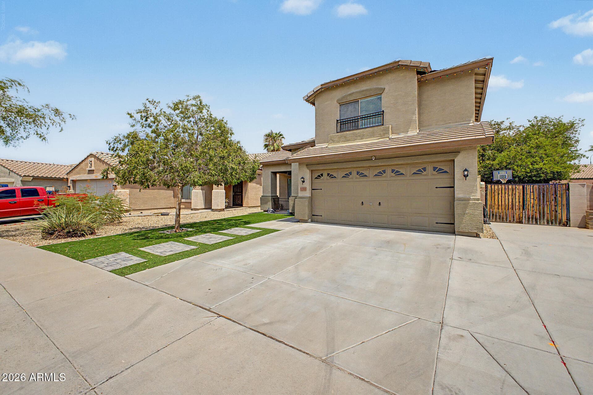 11313 W LINCOLN Street, Avondale, AZ 85323 — photo 4 of 31