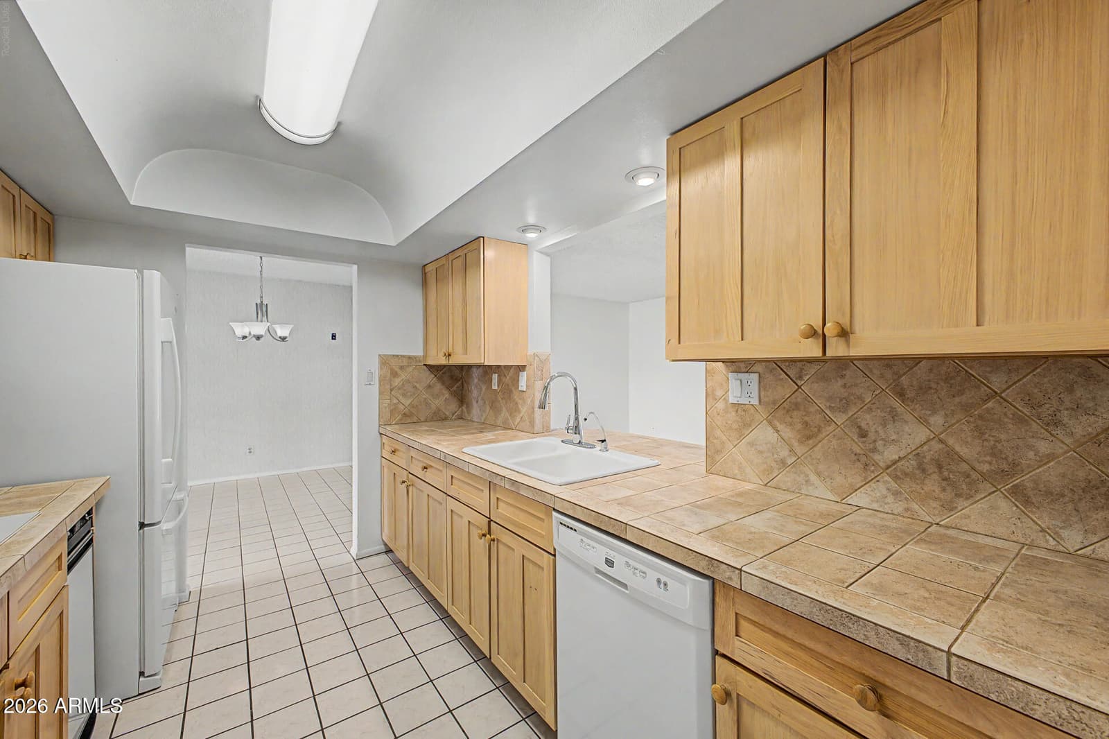 2801 E NORTH Lane, Phoenix, AZ 85028 — photo 14 of 31