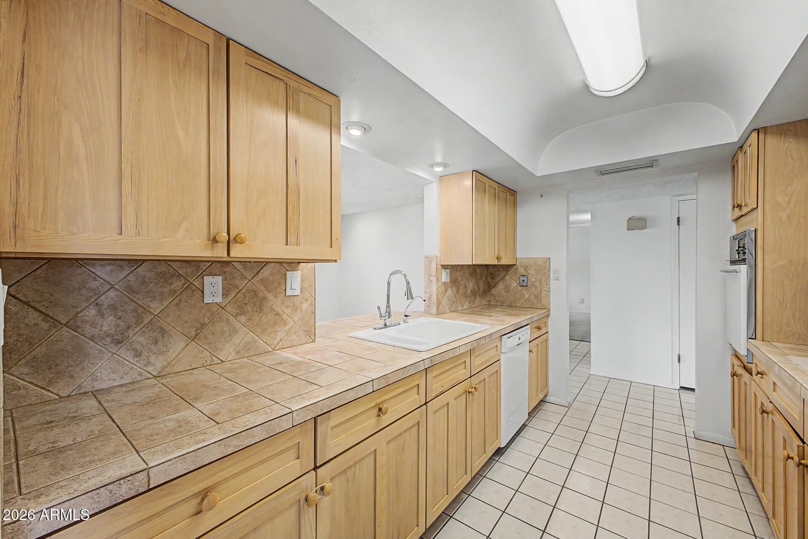 2801 E NORTH Lane, Phoenix, AZ 85028 — photo 17 of 31