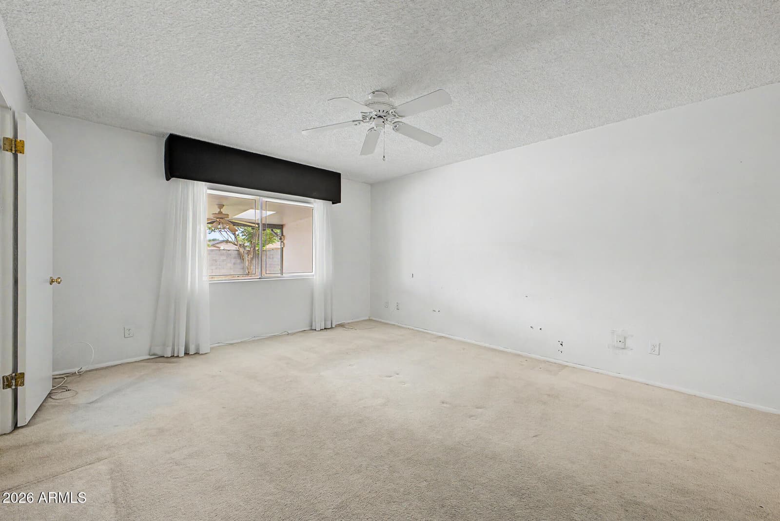 2801 E NORTH Lane, Phoenix, AZ 85028 — photo 18 of 31