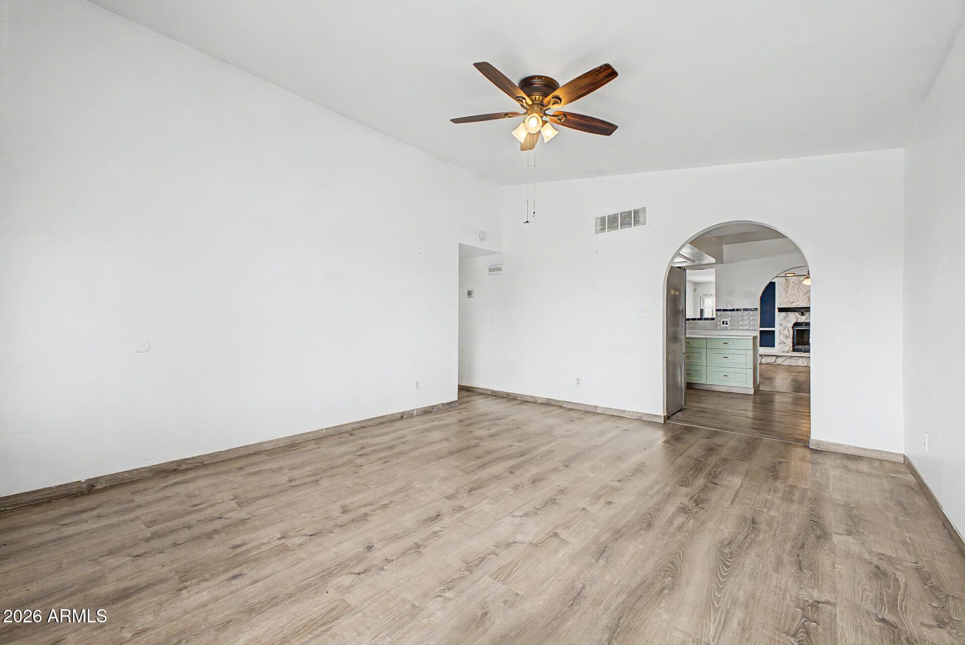 730 S WHITING Circle, Mesa, AZ 85204 — photo 15 of 60