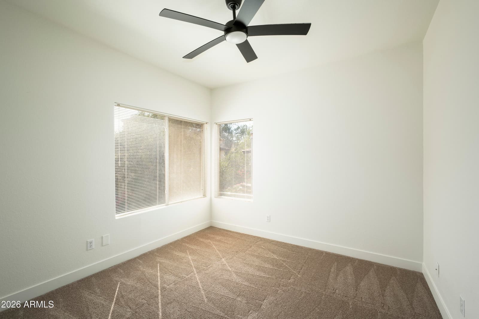 5032 E SIESTA Drive 3, Phoenix, AZ 85044 — photo 19 of 28