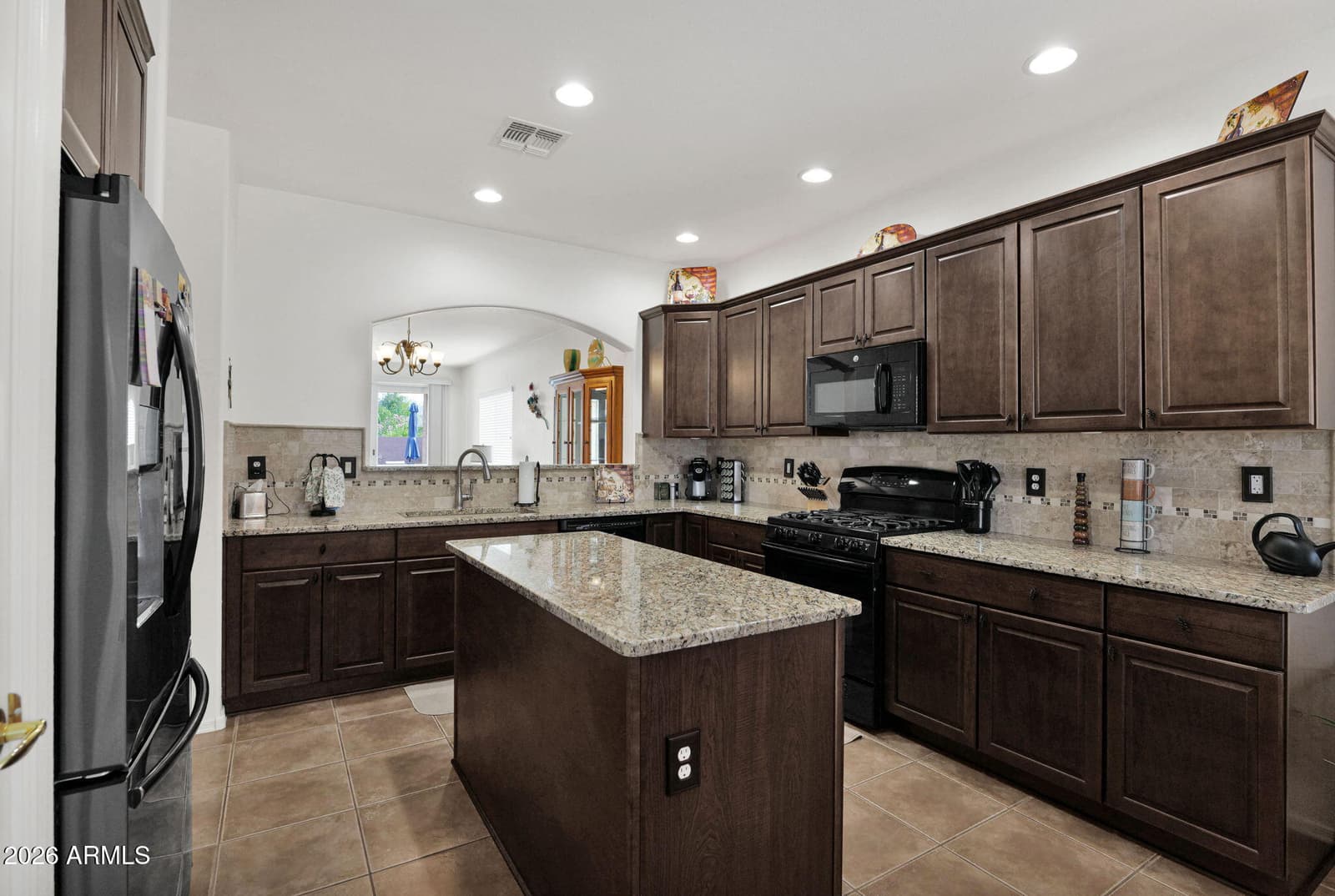 897 E INDIAN WELLS Place, Chandler, AZ 85249 — photo 17 of 38