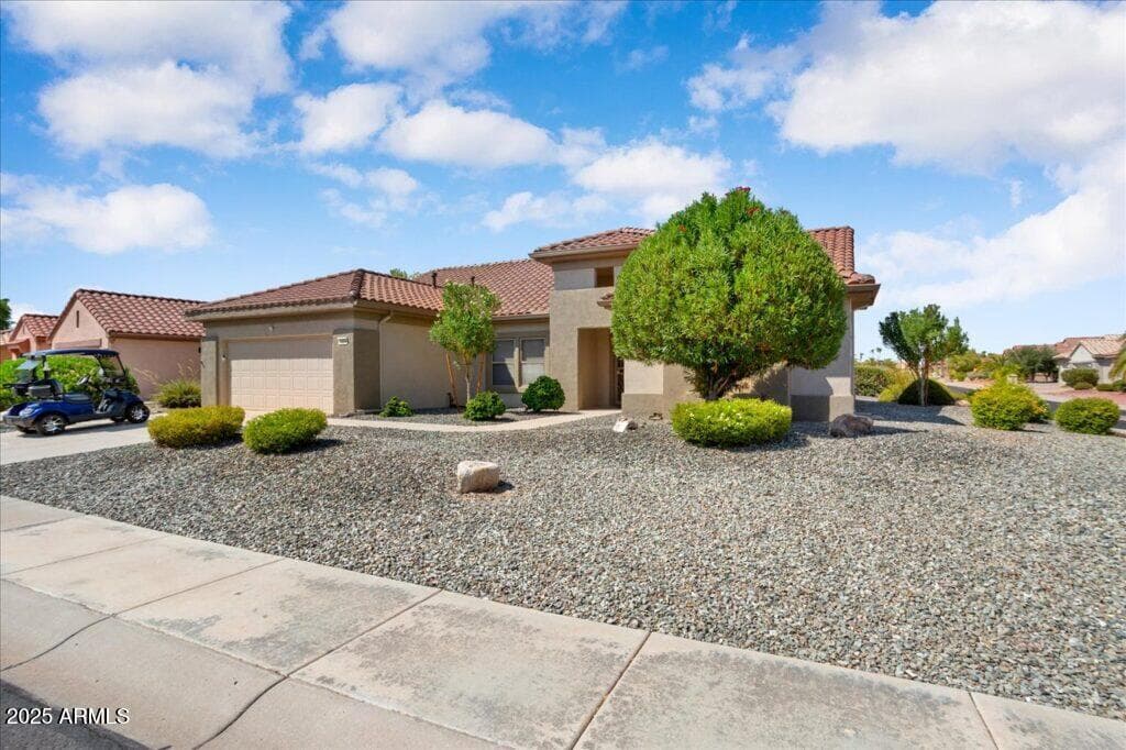 15504 W CORAL POINTE Drive, Surprise, AZ 85374 — photo 1 of 40