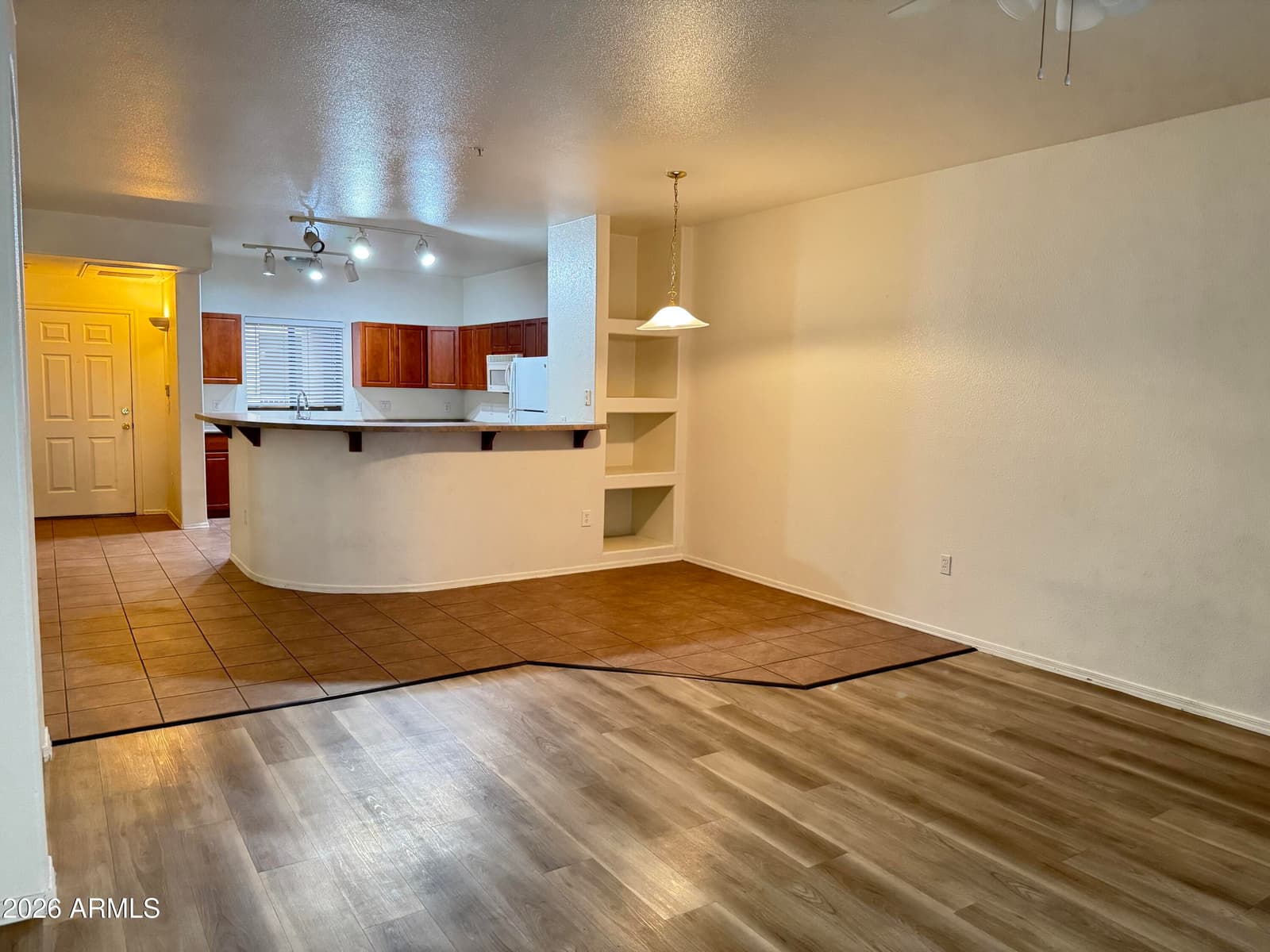 920 E DEVONSHIRE Avenue 2012, Phoenix, AZ 85014 — photo 3 of 18