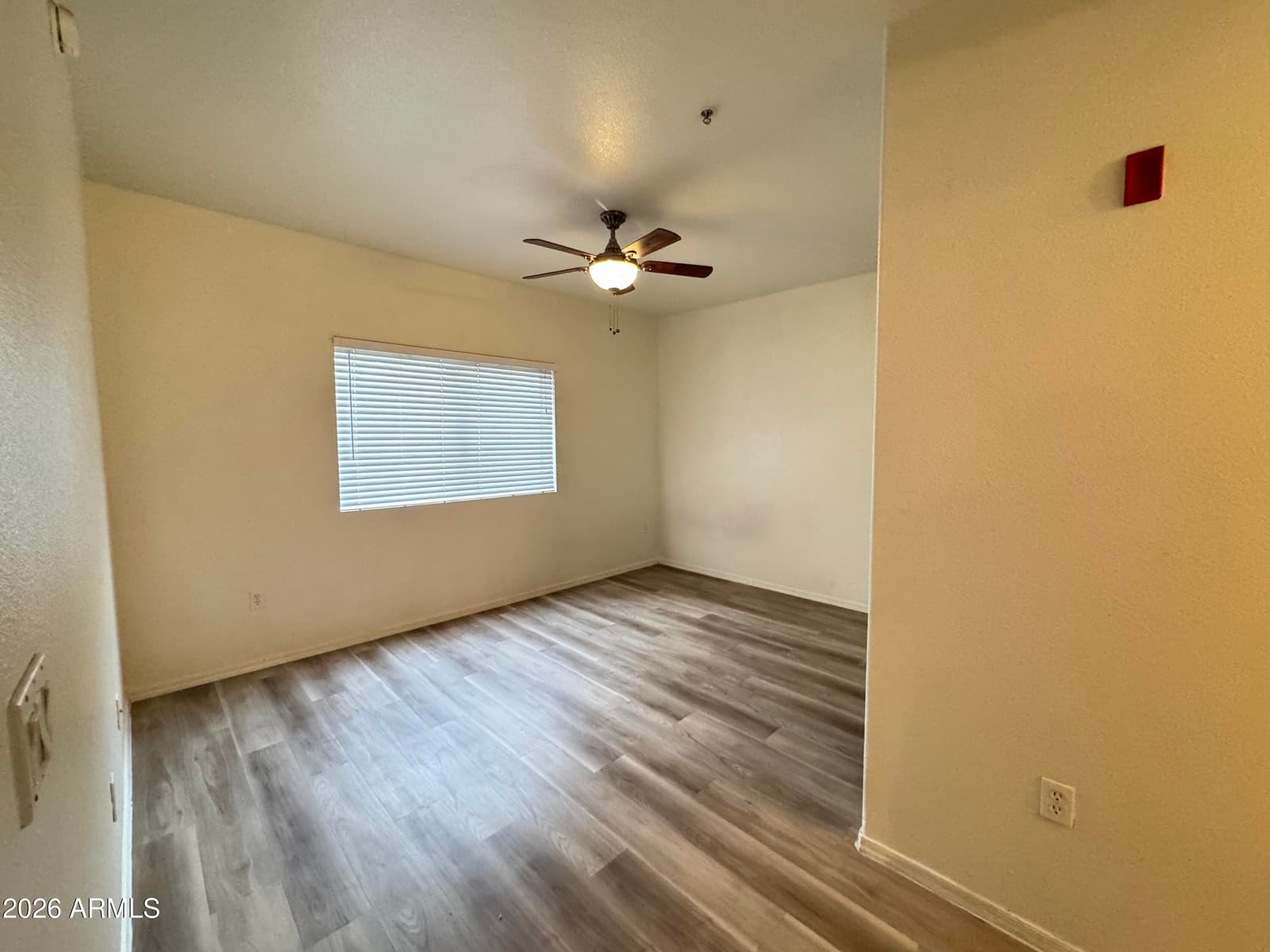 920 E DEVONSHIRE Avenue 2012, Phoenix, AZ 85014 — photo 7 of 18