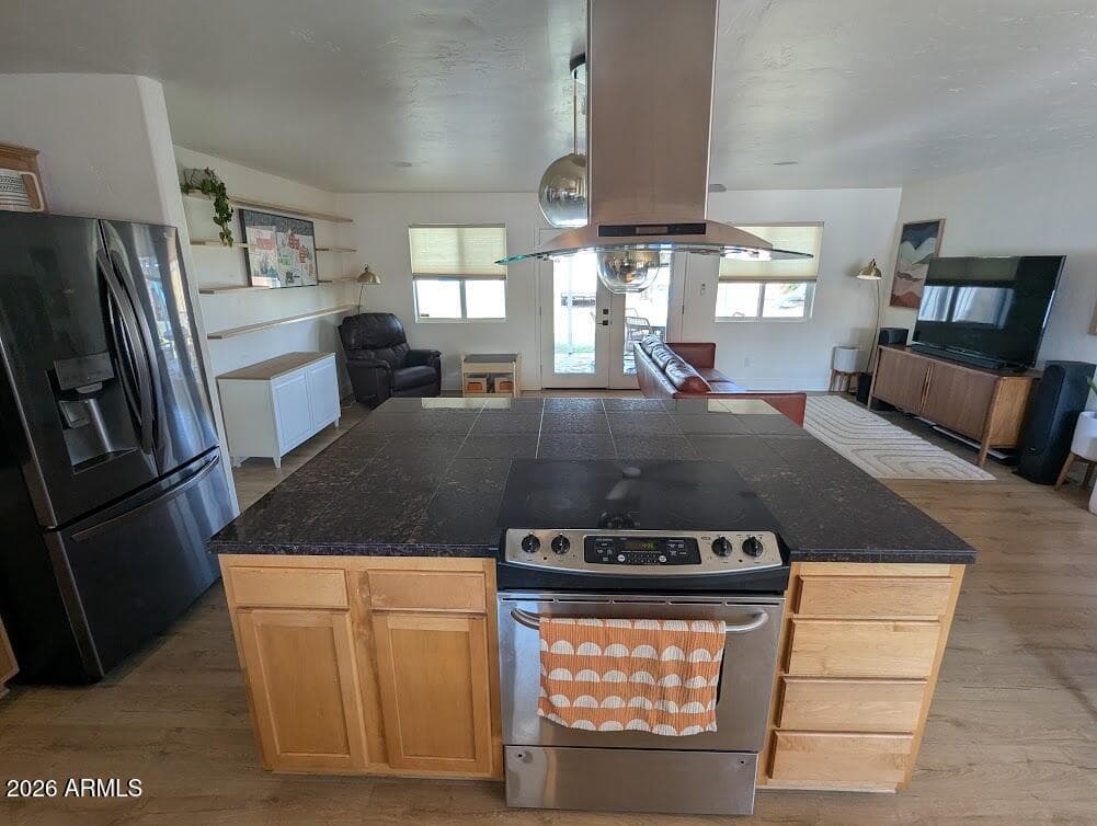 7537 N 17TH Drive, Phoenix, AZ 85021 — photo 8 of 29