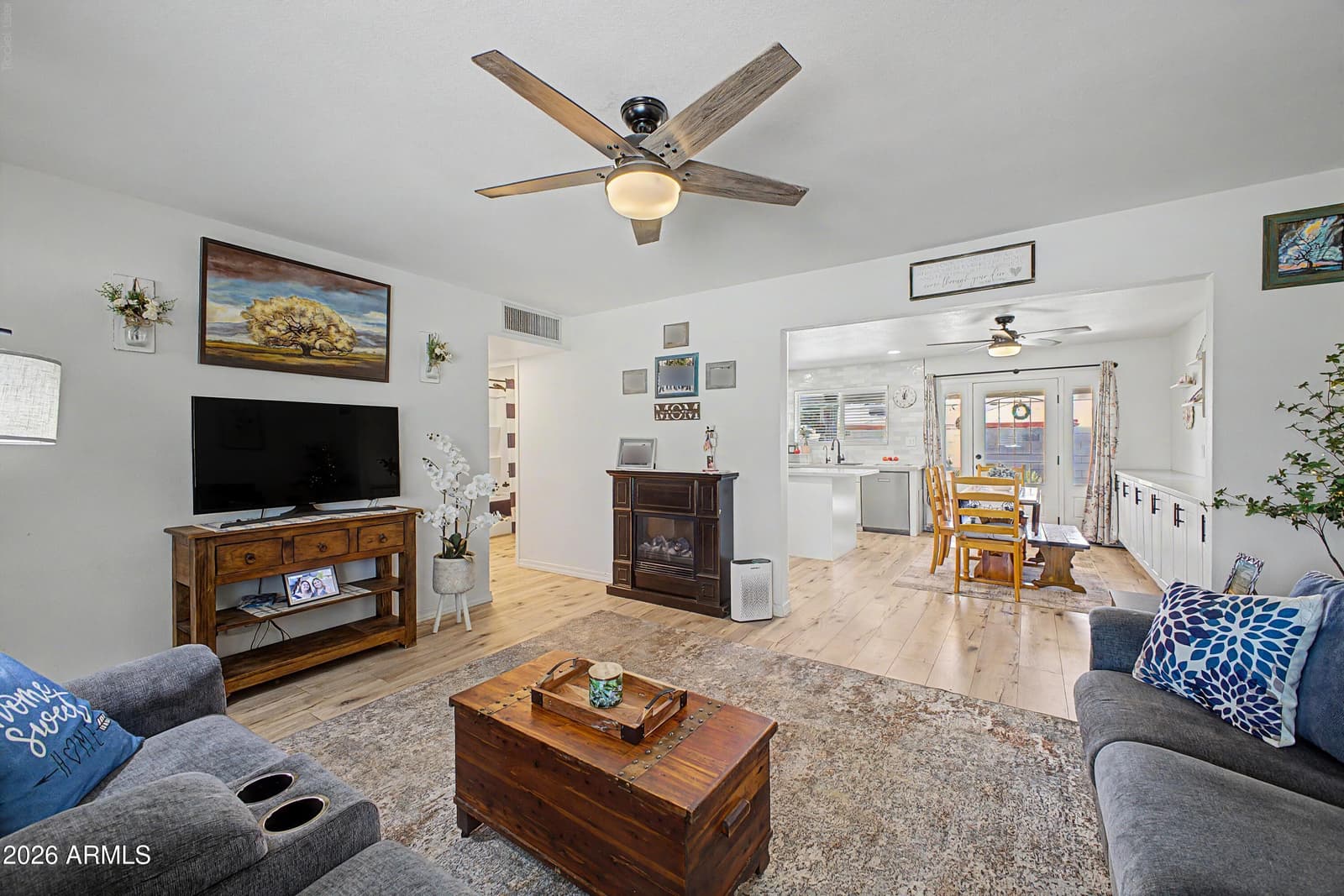 1623 W 6TH Avenue, Mesa, AZ 85202 — photo 3 of 20